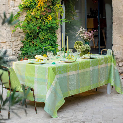 Garnier Thiebaut Mille Dentelles Prairie Jacquard Tablecloth