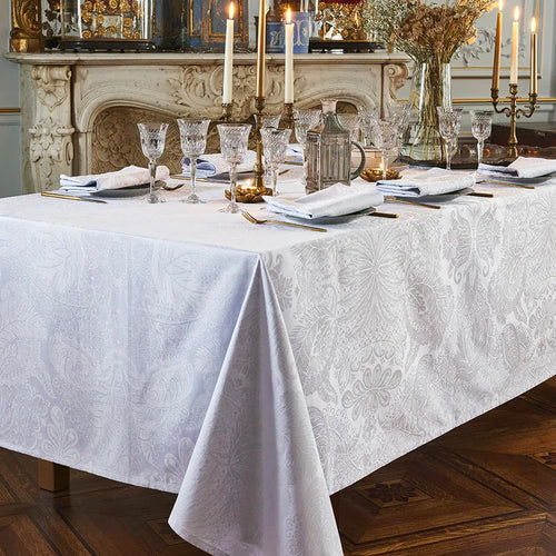 Garnier Thiebaut Mille Isaphire Blanc Jacquard Tablecloth