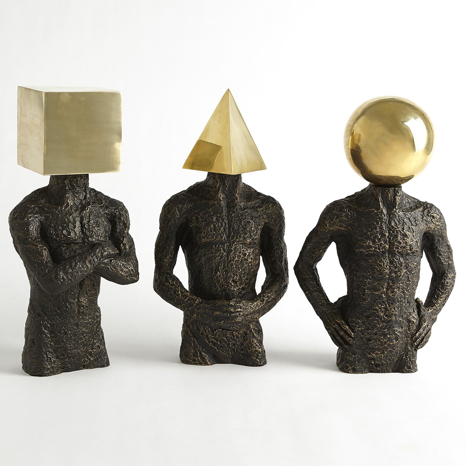 Global Views Pyramid Hero