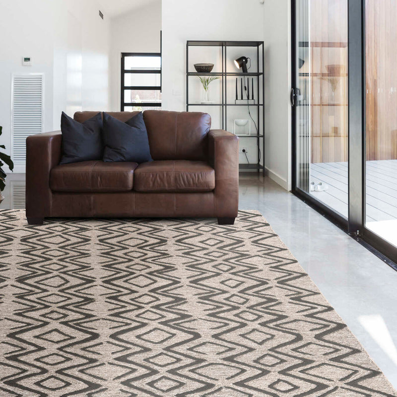 Feizy Enzo Charcoal Taupe Tufted Rug