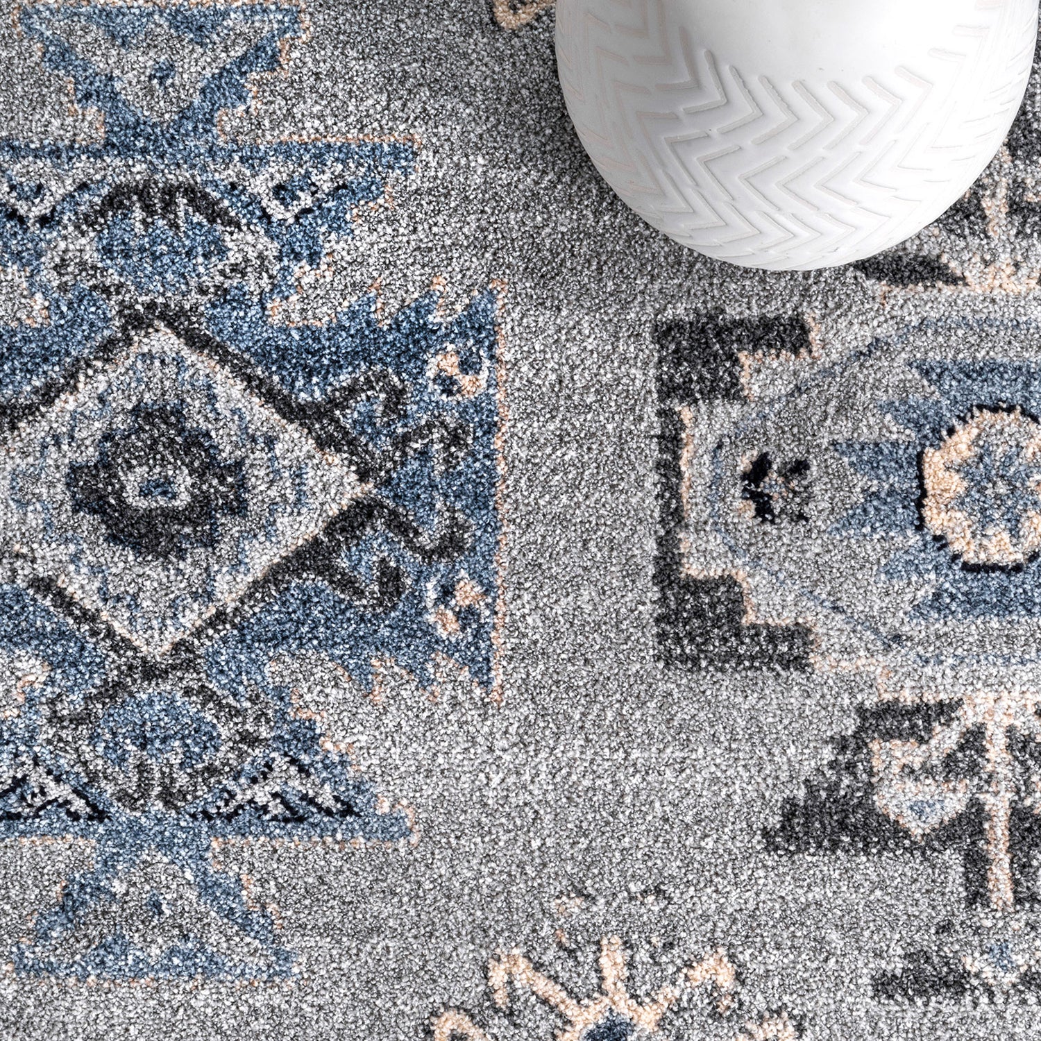 Baronne Machine Made Rug