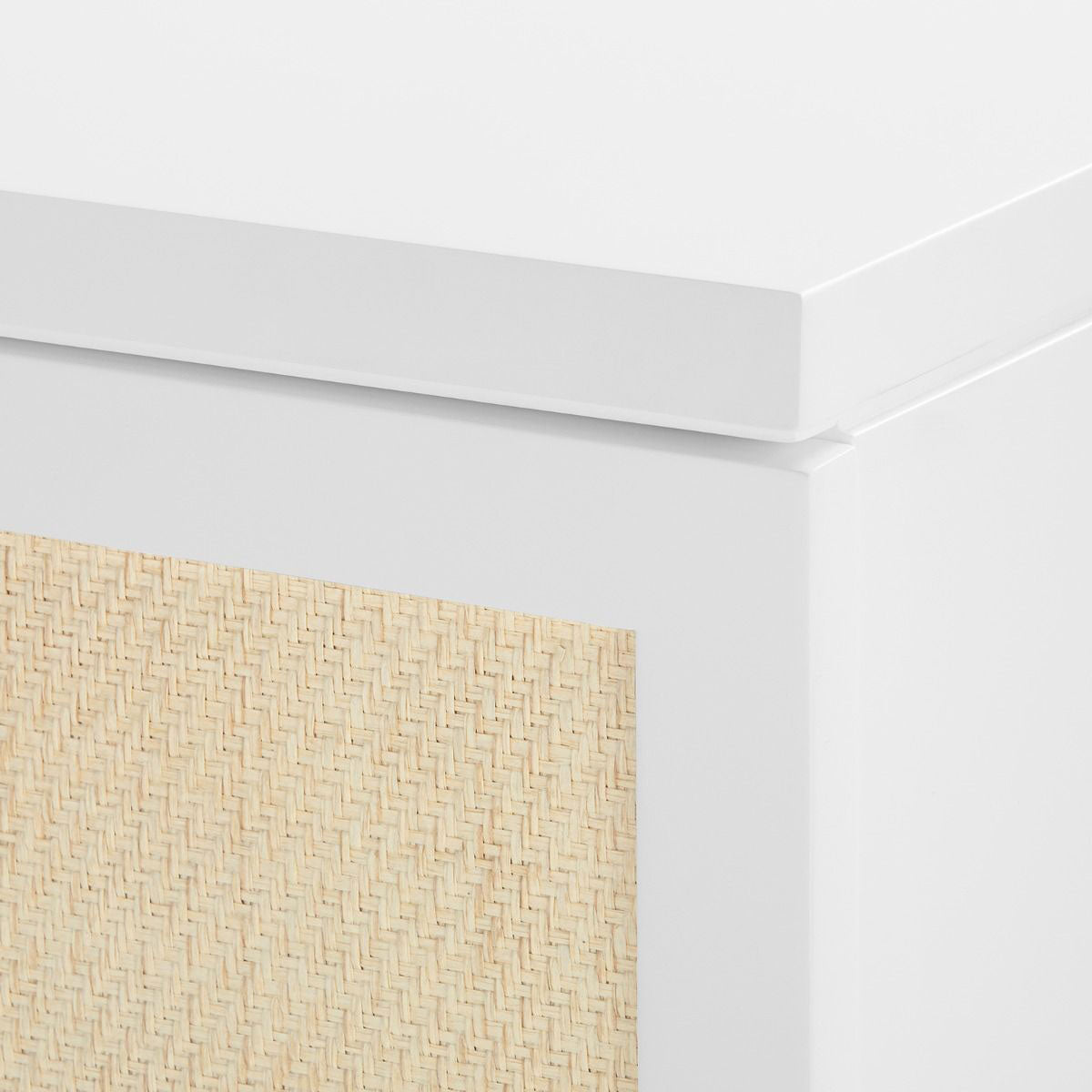 Villa and House Astor 3 Drawer 2 Door Cabinet