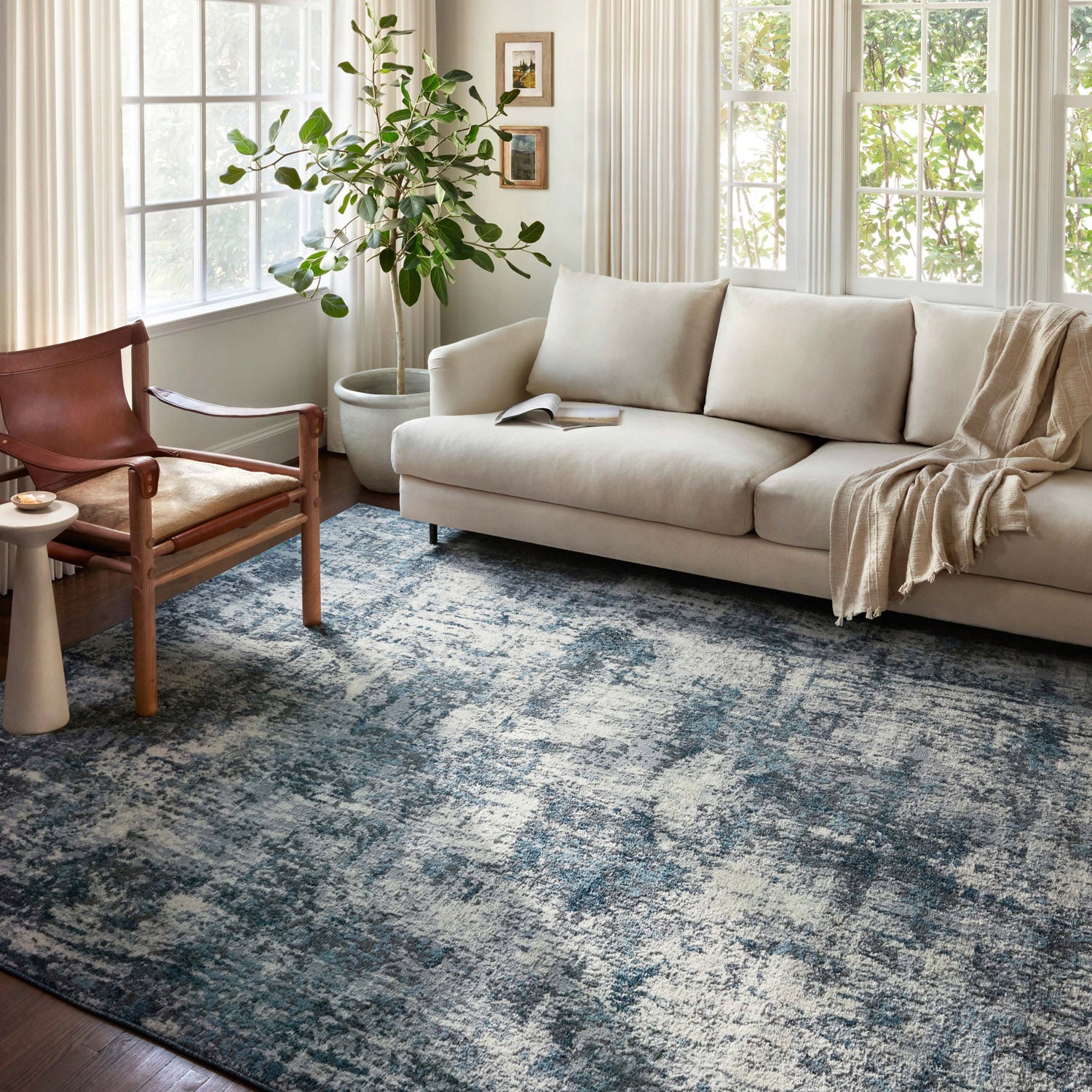 Loloi Austen Abstract Power Loomed Rug