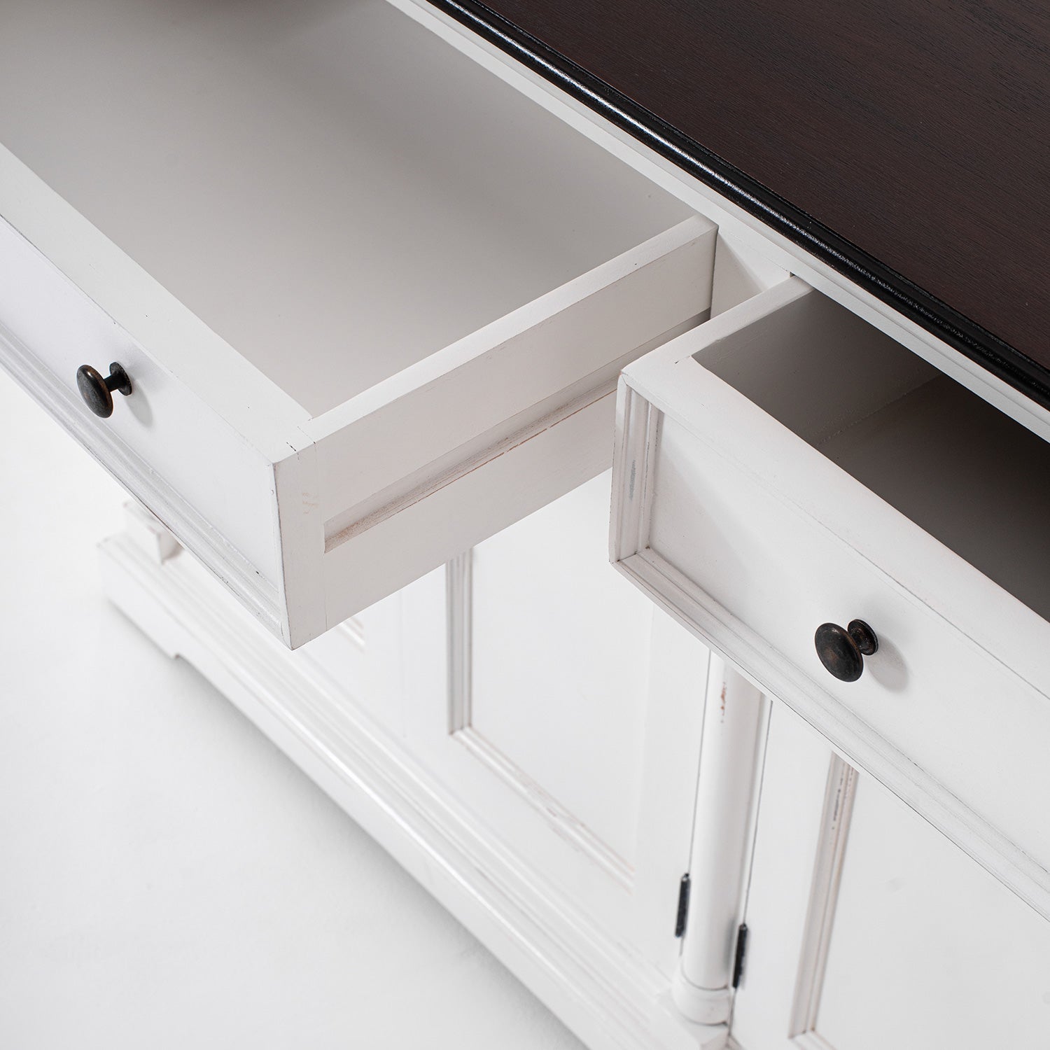 Dunwich Accent Classic Sideboard