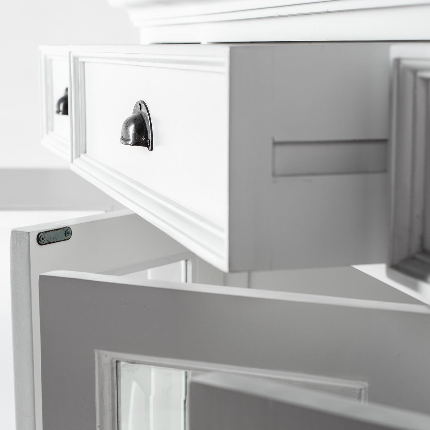 Beckton 3 Drawer Buffet with 4 Glass Doors