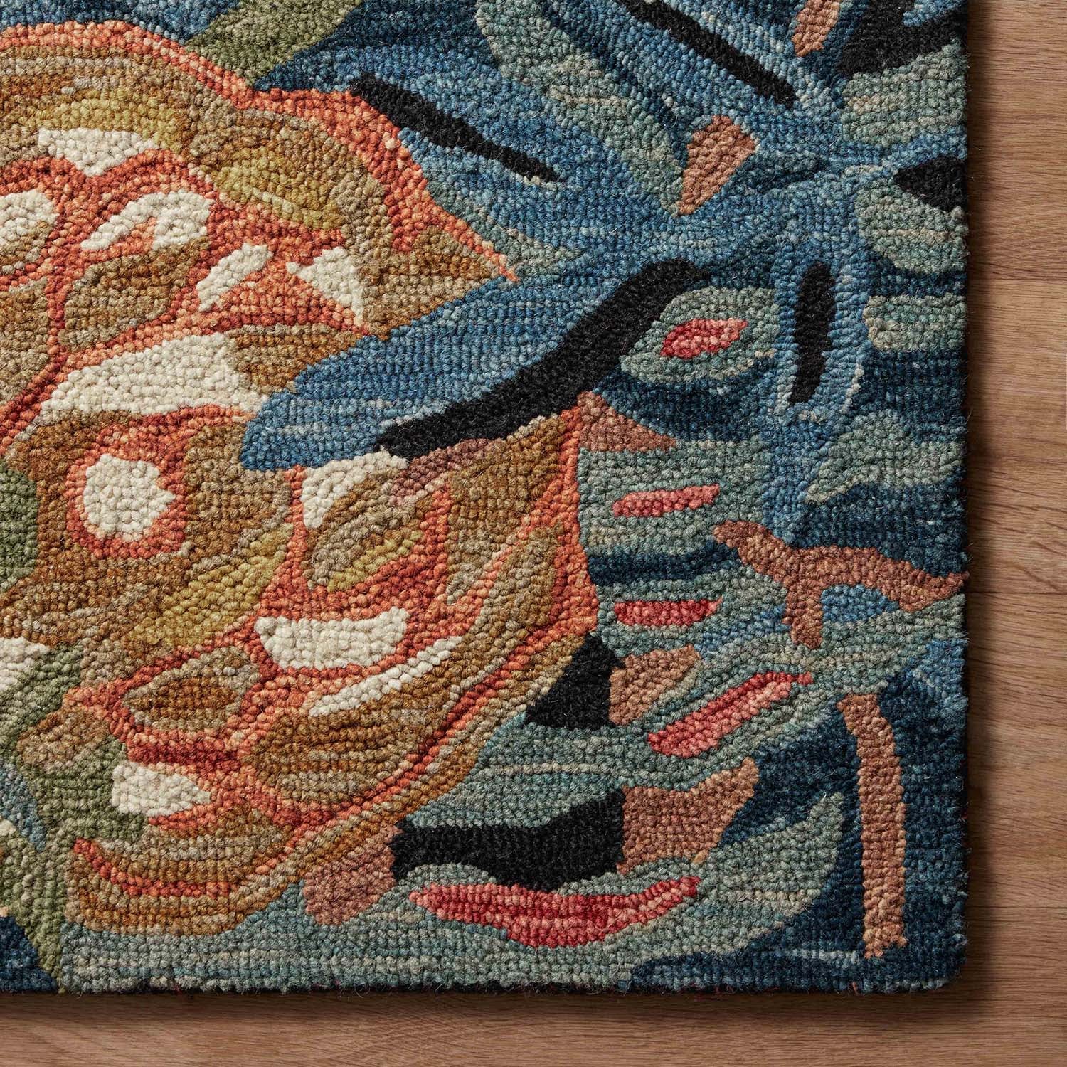 Loloi Belladonna Chase Hooked Rug