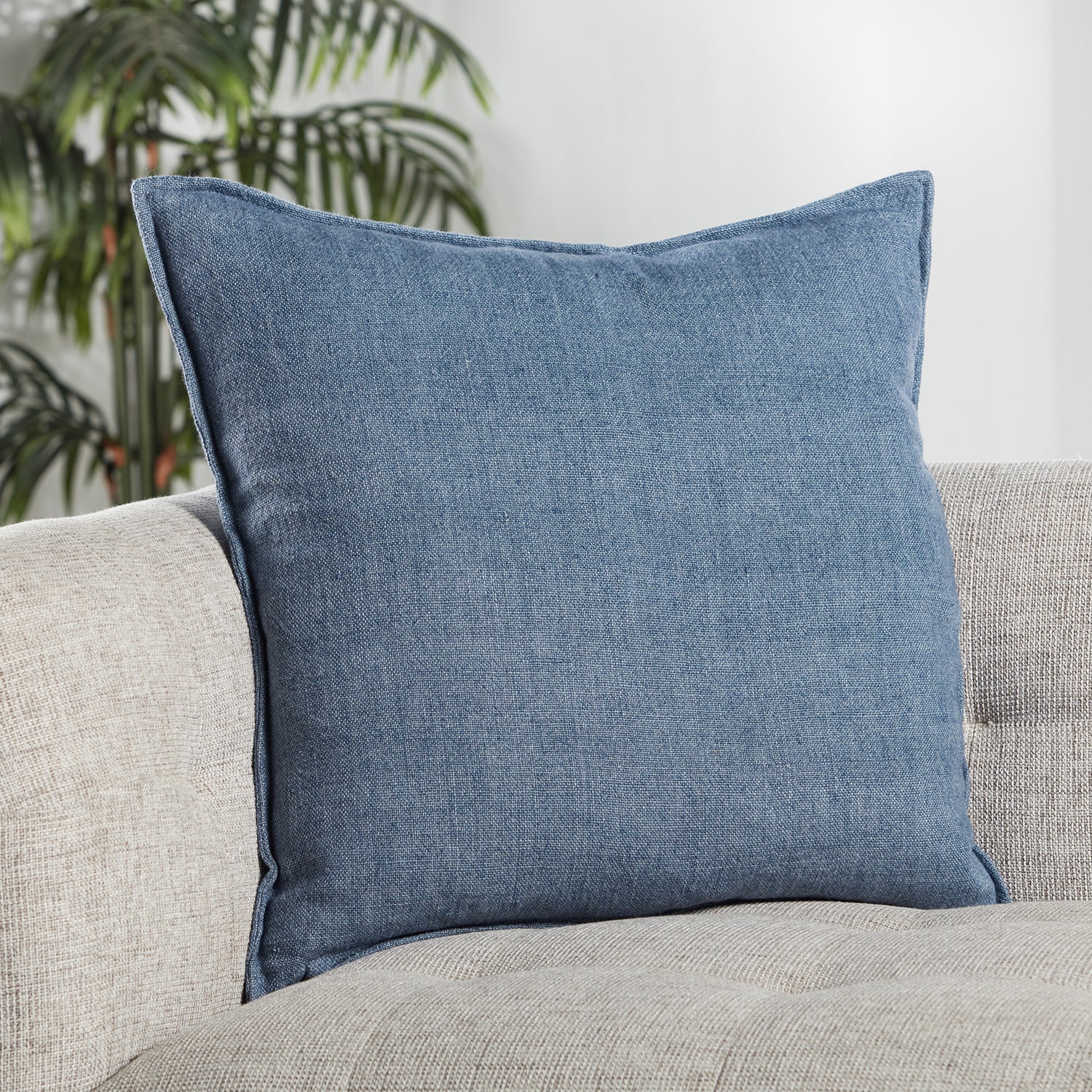 Jaipur Living Burbank Throw Pillow - Thumbnail 4