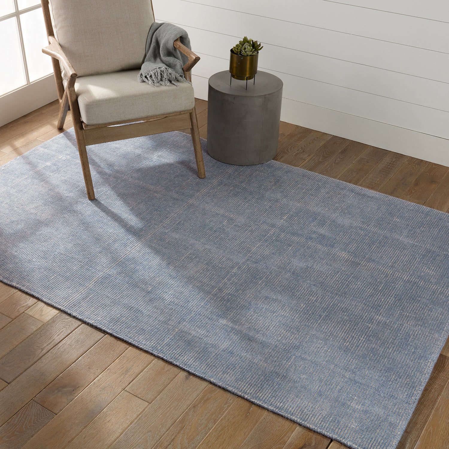 Jaipur Living Brevin Danan Solid Indoor/Outdoor Rug