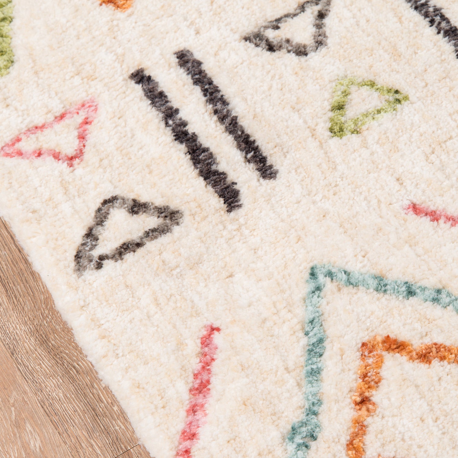 Arabella Tribe Table Tufted Rug