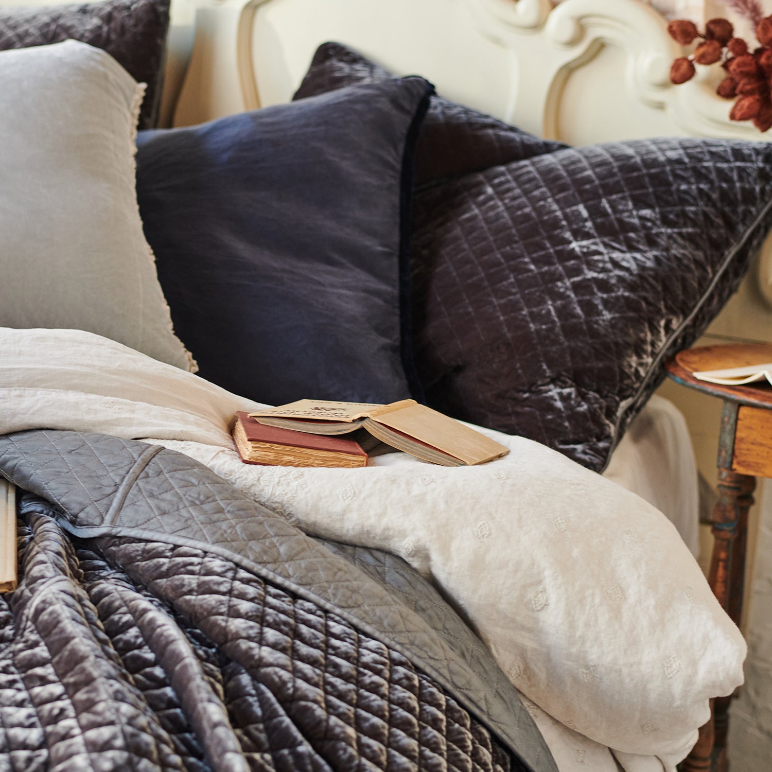 Bella Notte Silk Velvet Quilted Pillow Sham