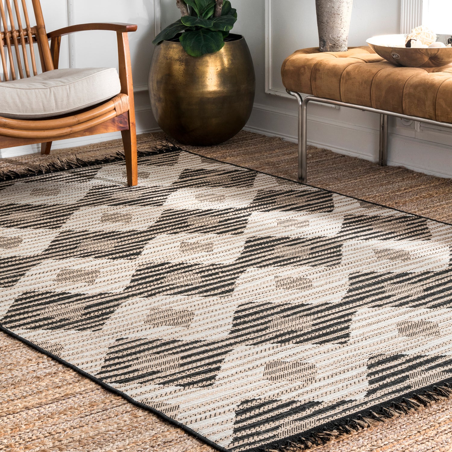 Claude Trellis Indoor/Outdoor Rug