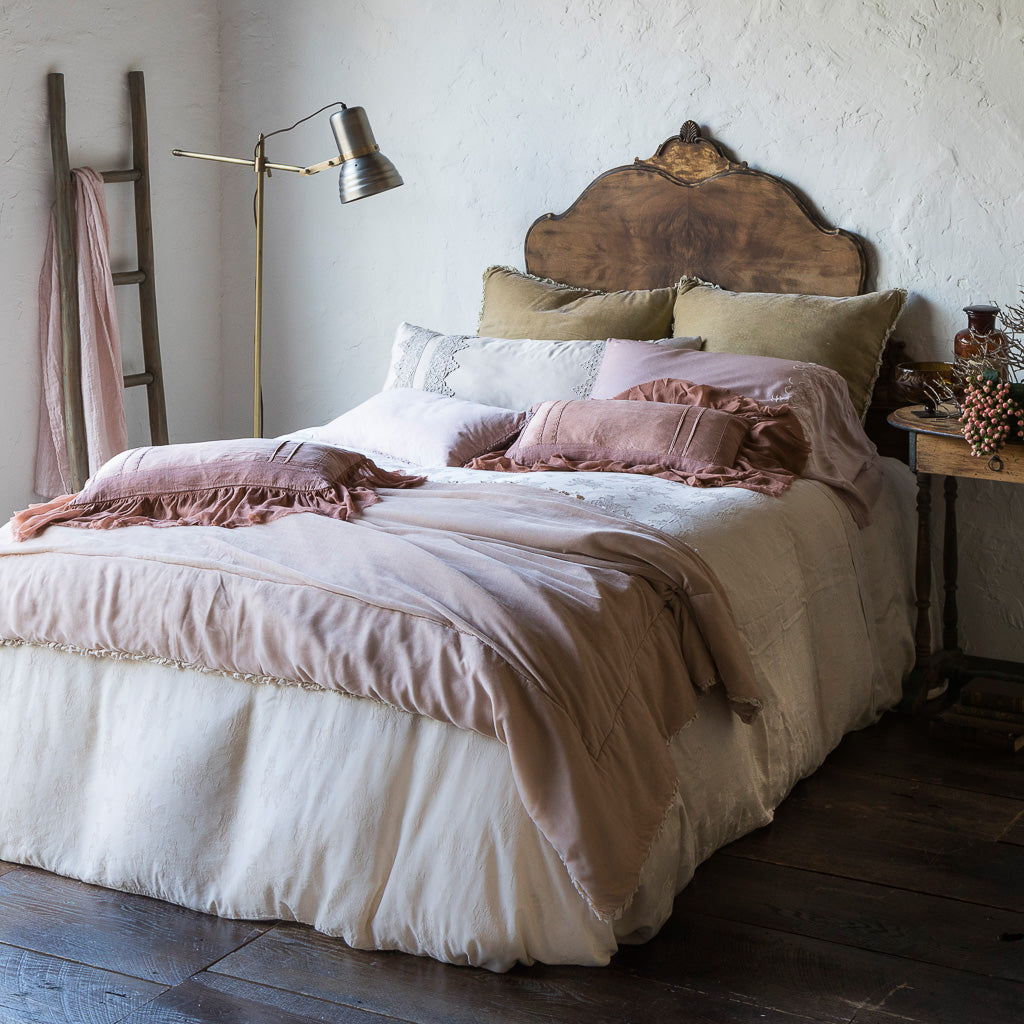 Bella Notte Carmen Throw Blanket