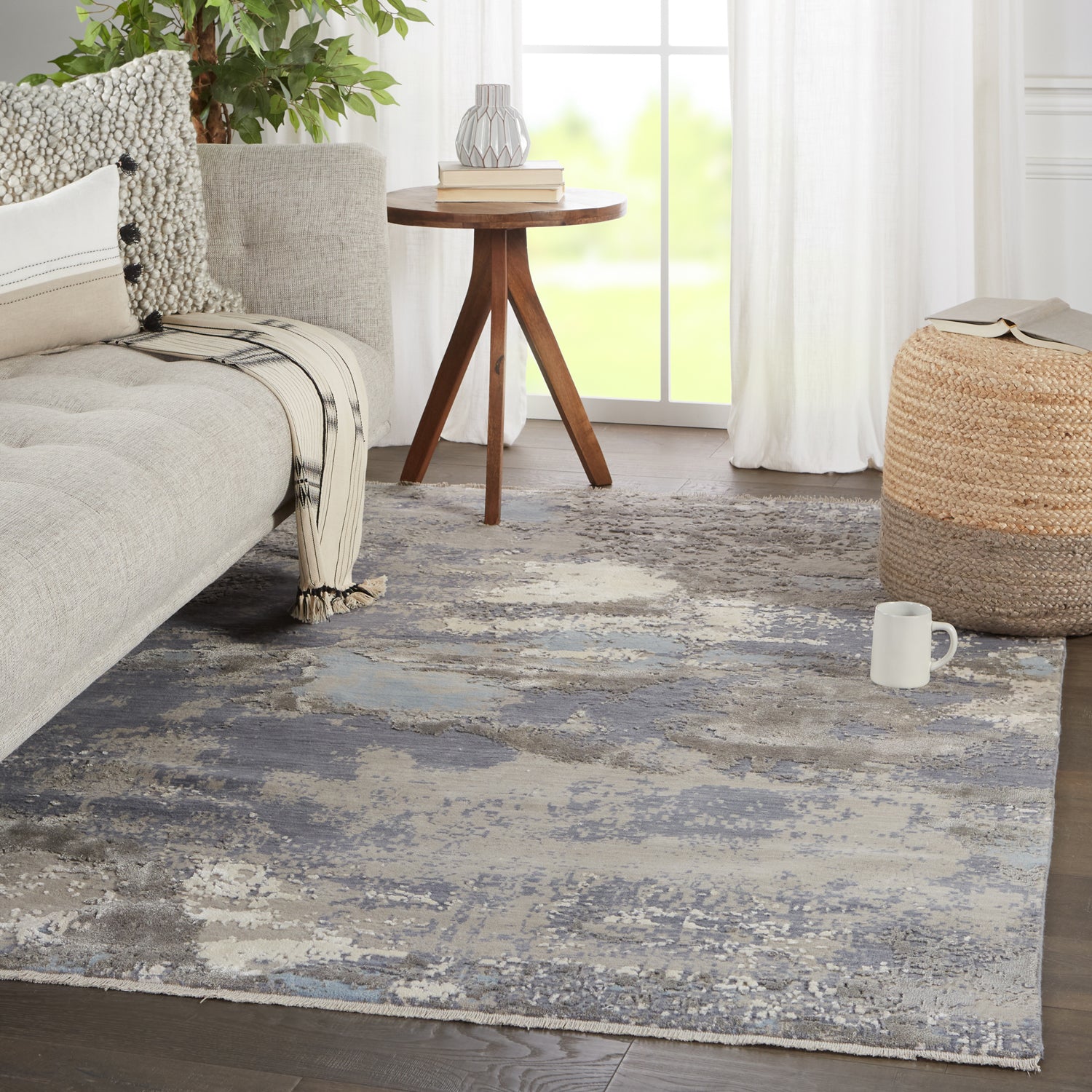 Jaipur Living Delmara Adriatic Power Loomed Rug