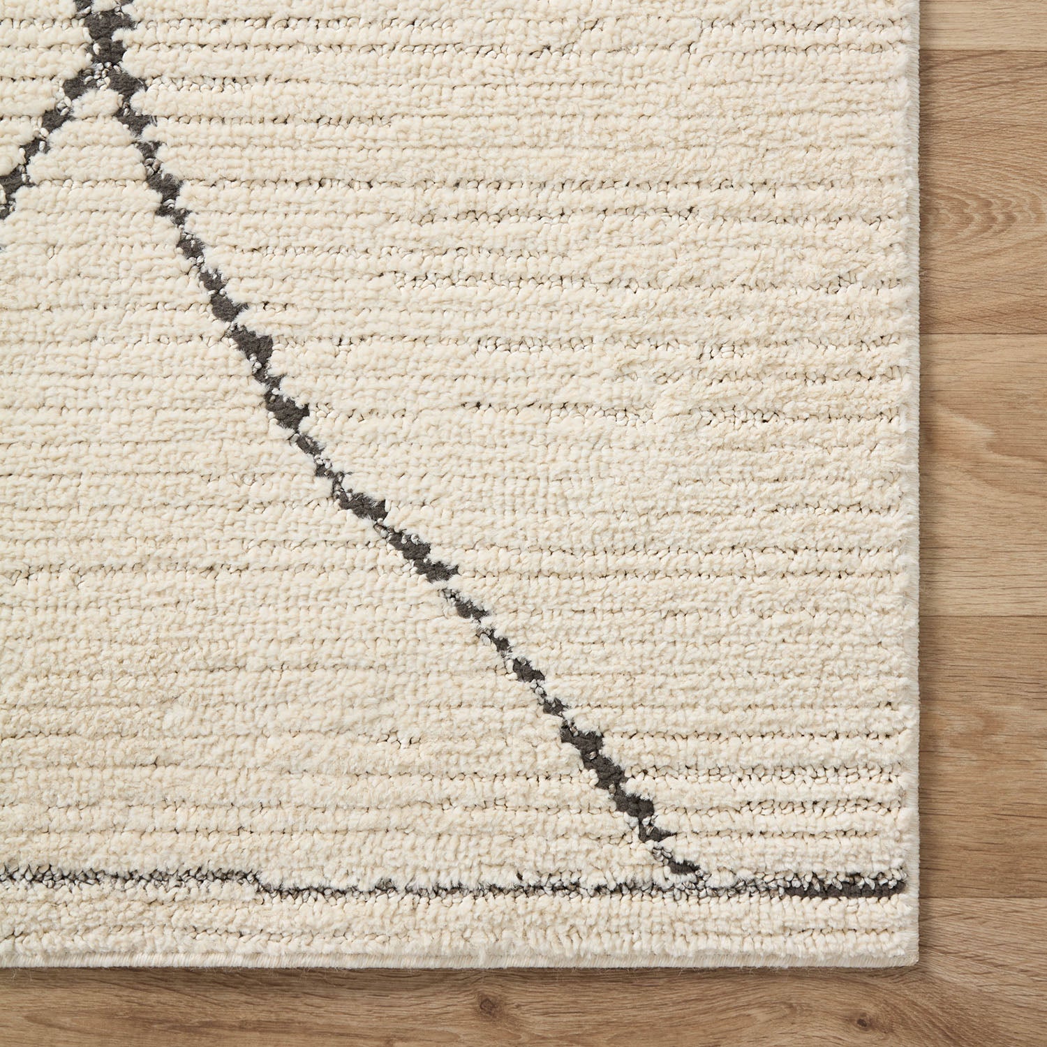 Loloi Fabian Ivory/Charcoal Power Loomed Rug