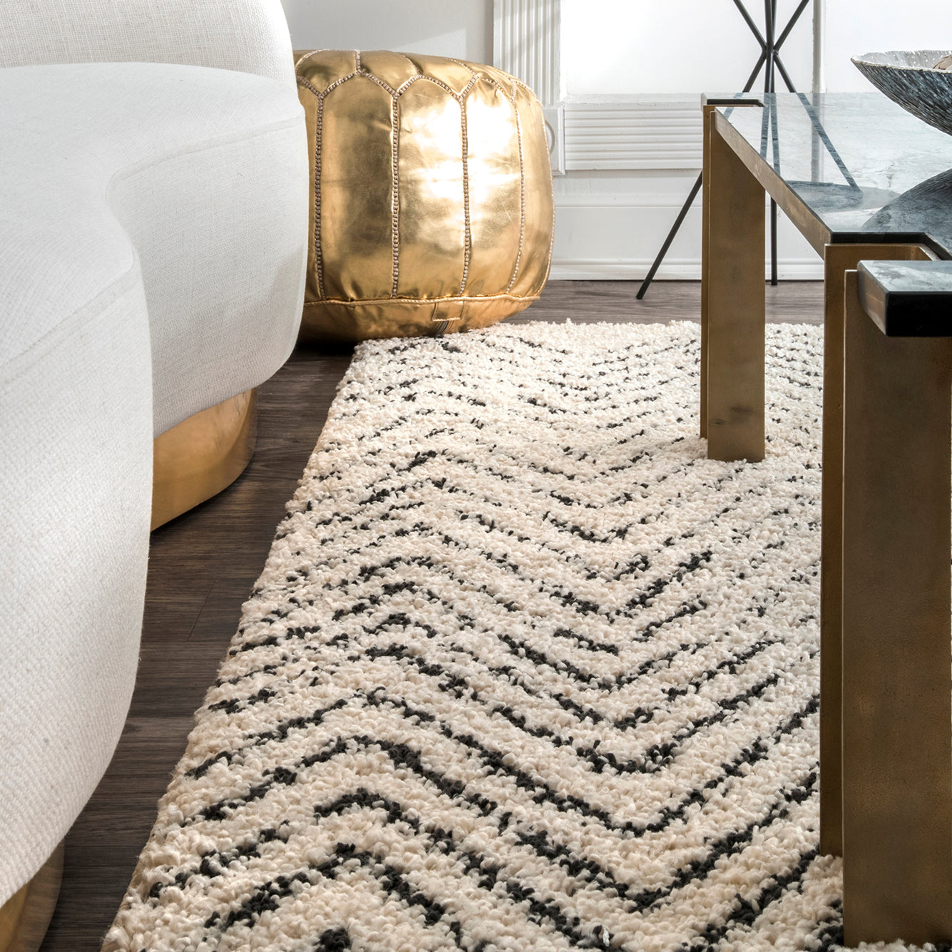 Rye Chevron Machine Made Rug