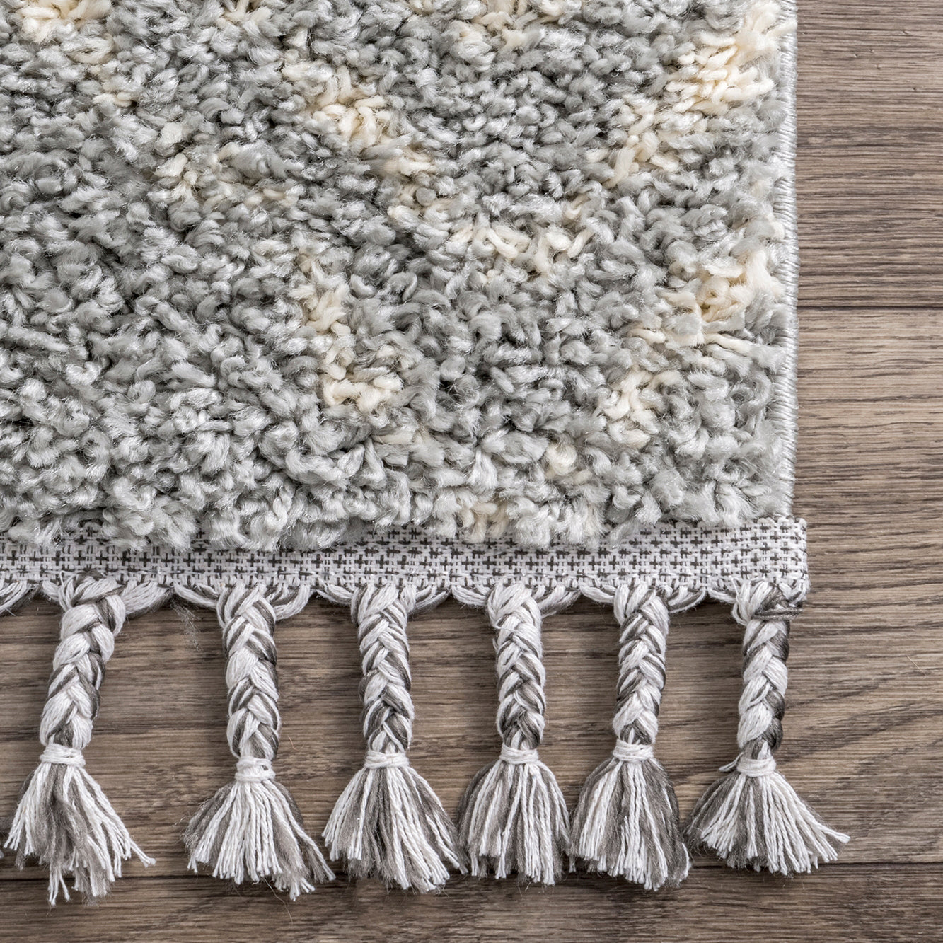 Rye Chevron Machine Made Rug