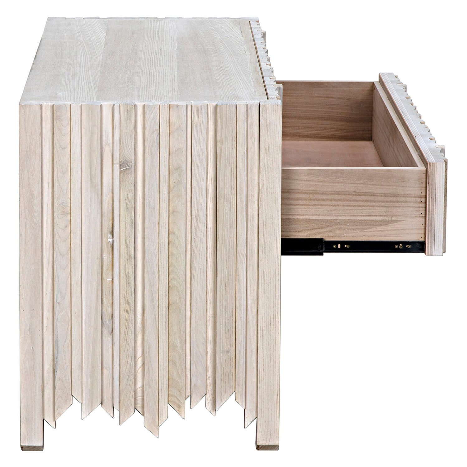 Noir Desdemona Chest