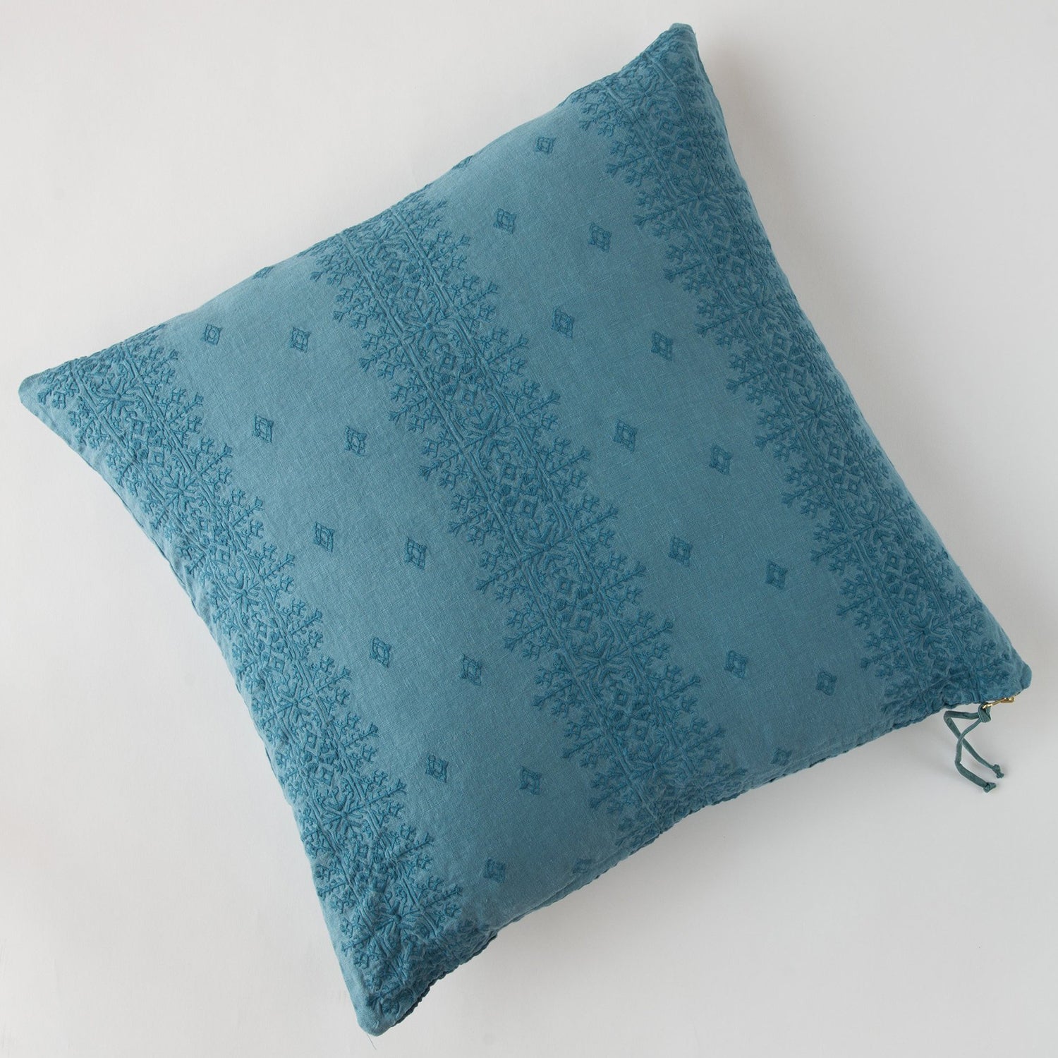 Bella Notte Ines Throw Pillow