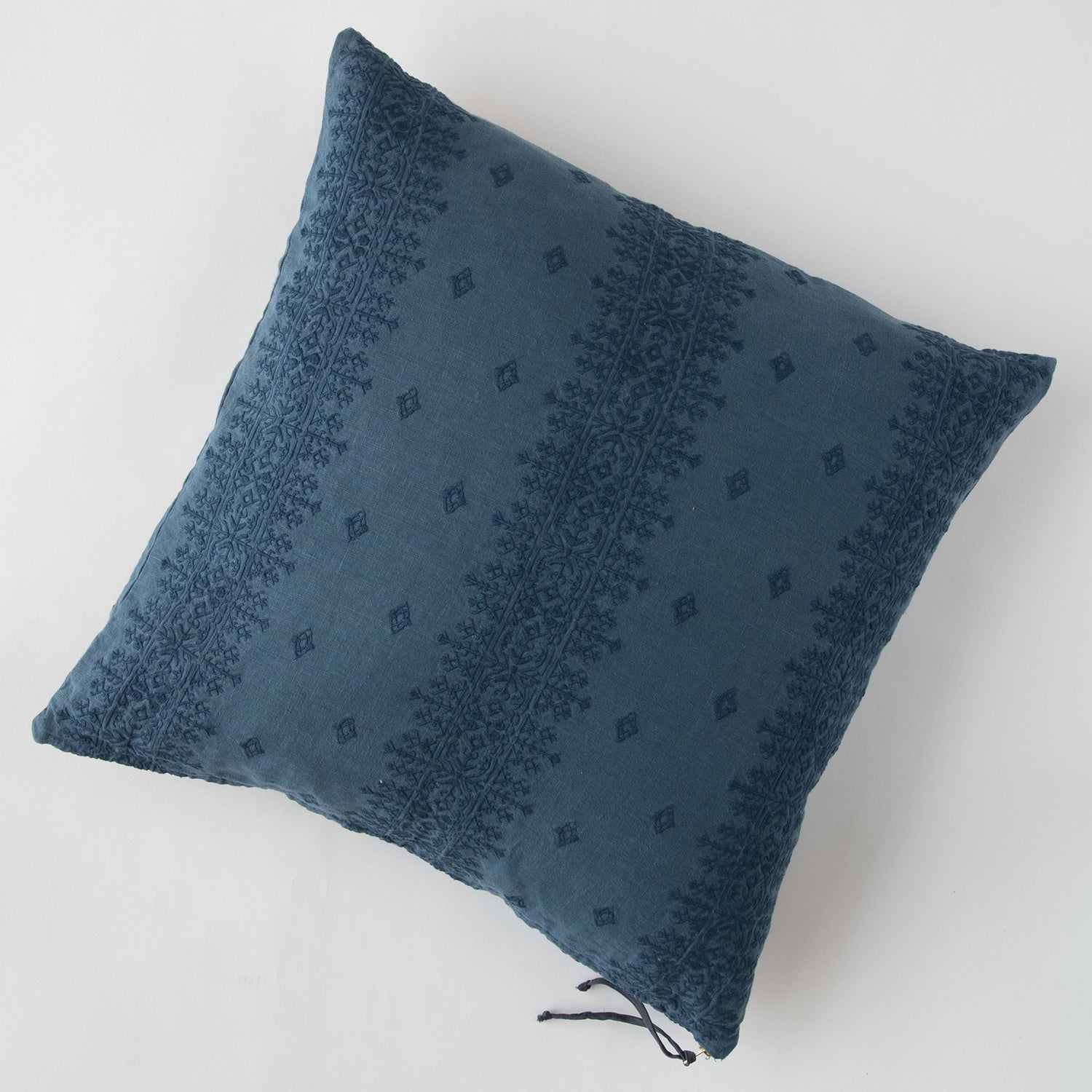 Bella Notte Ines Throw Pillow