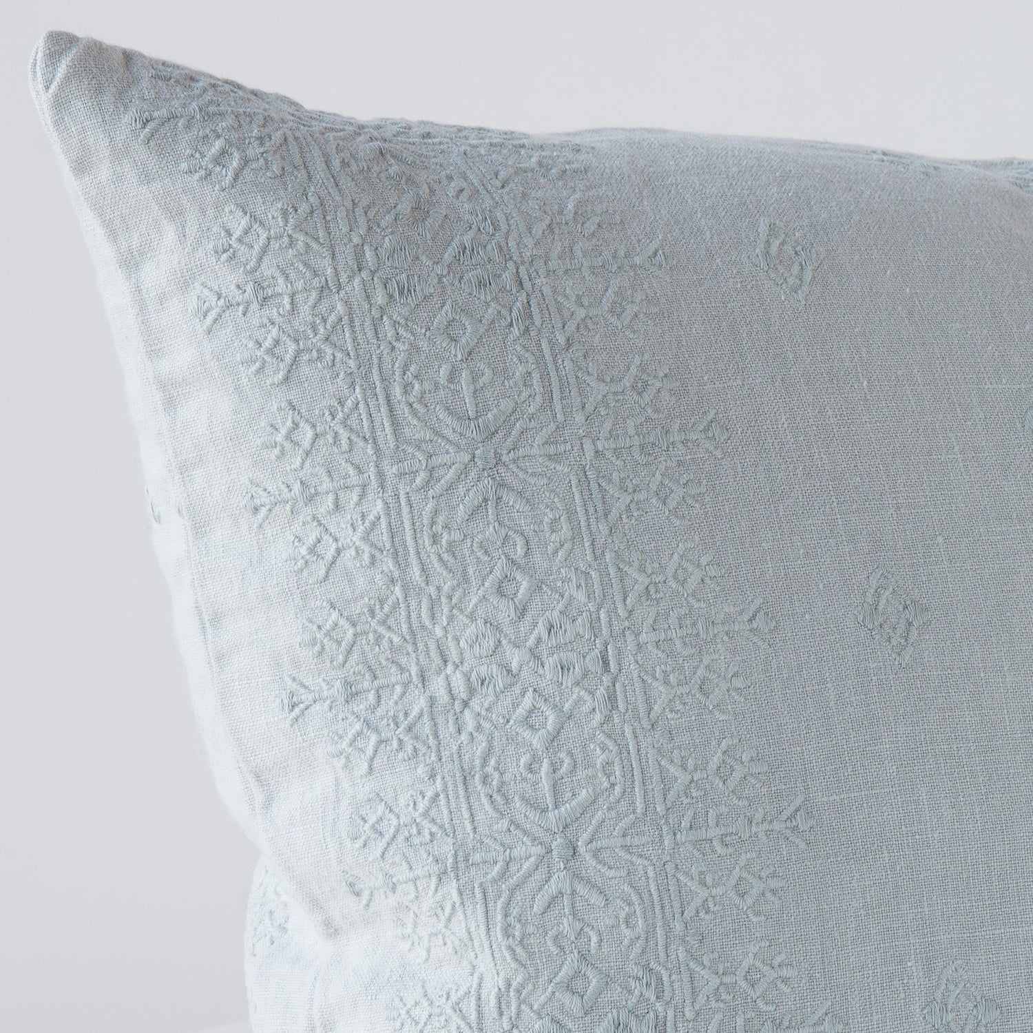 Bella Notte Ines Throw Pillow