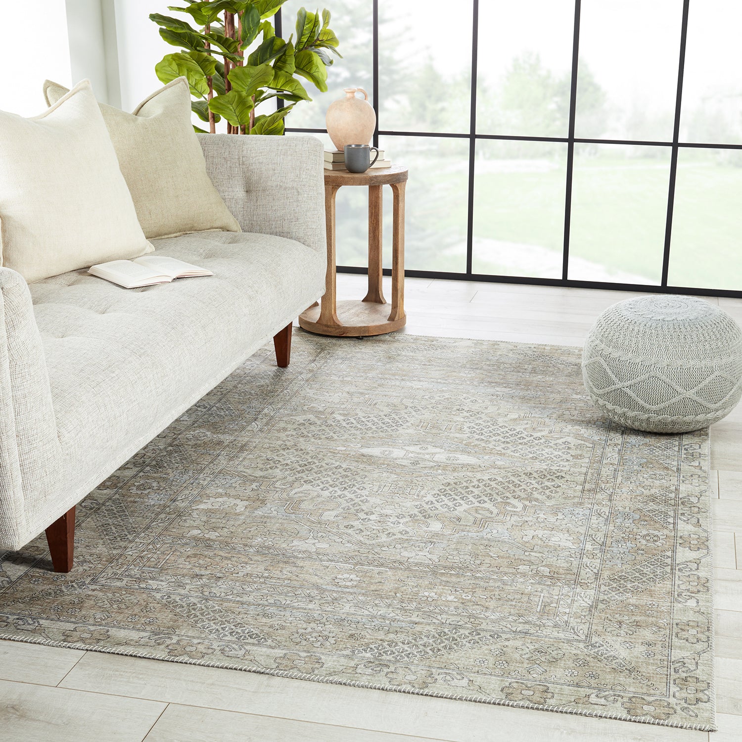 Nikki Chu by Jaipur Living Keyara Issa Power Loomed Rug