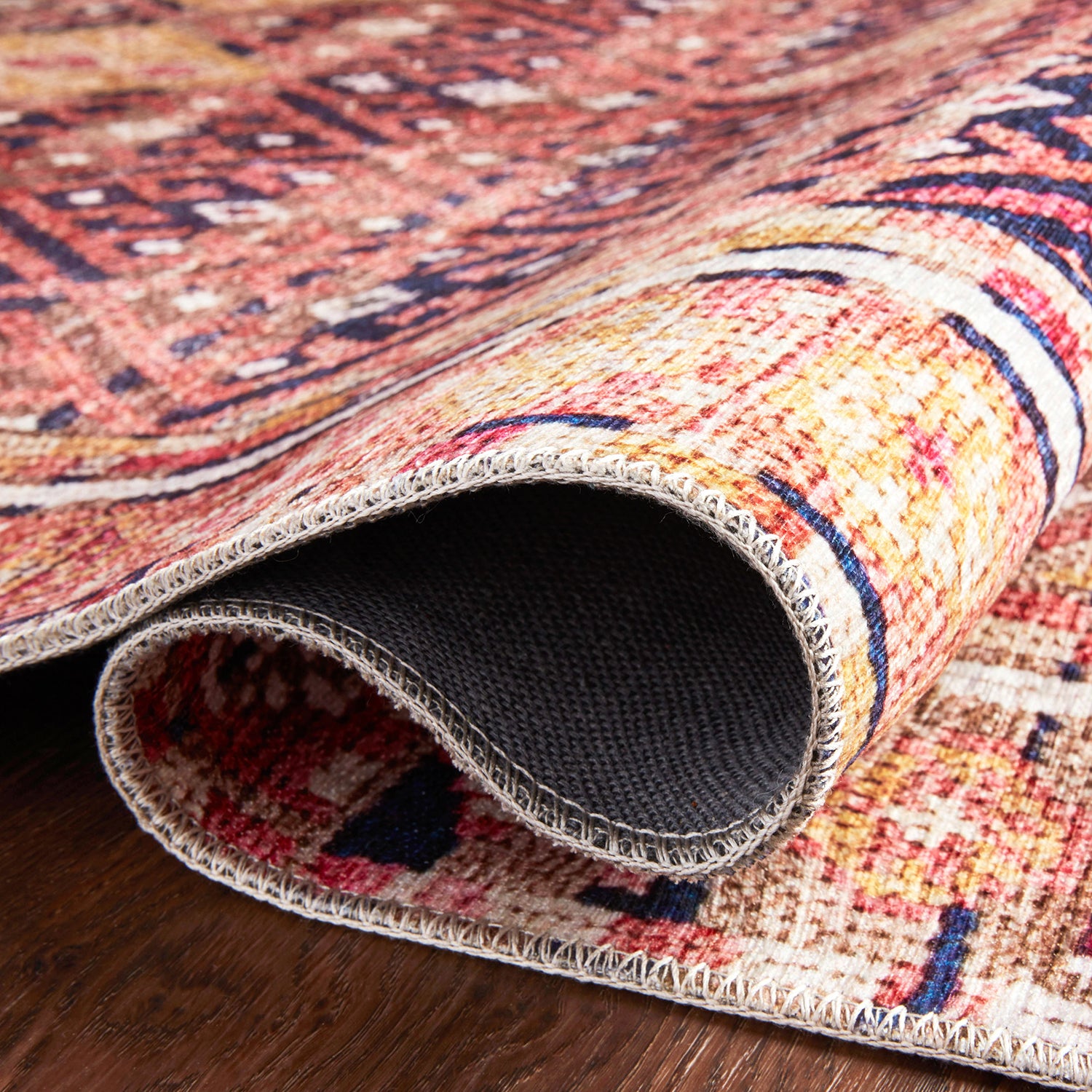 Loloi Layla Magenta/Multi Power Loomed Rug