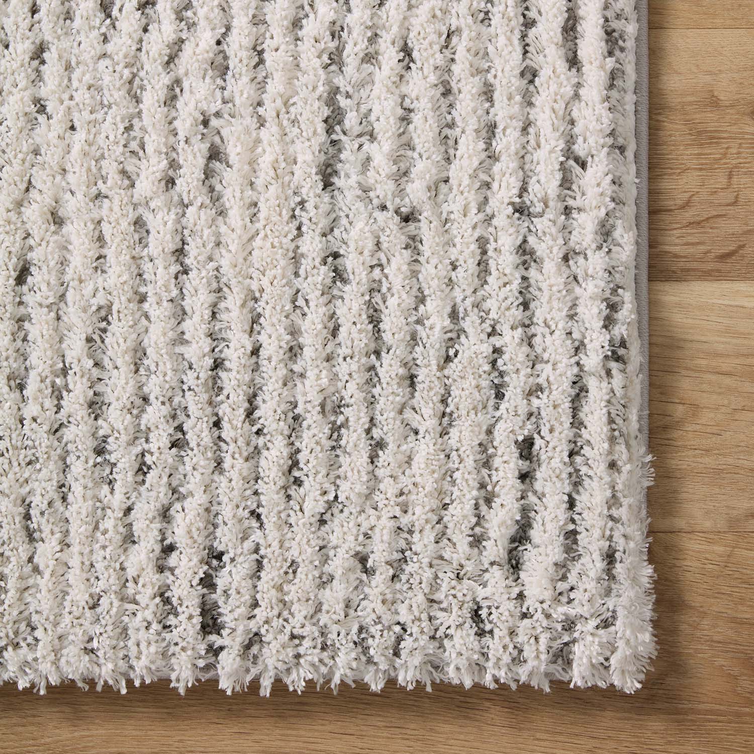 Loloi Levitt Shag Ivory/Gray Power Loomed Rug