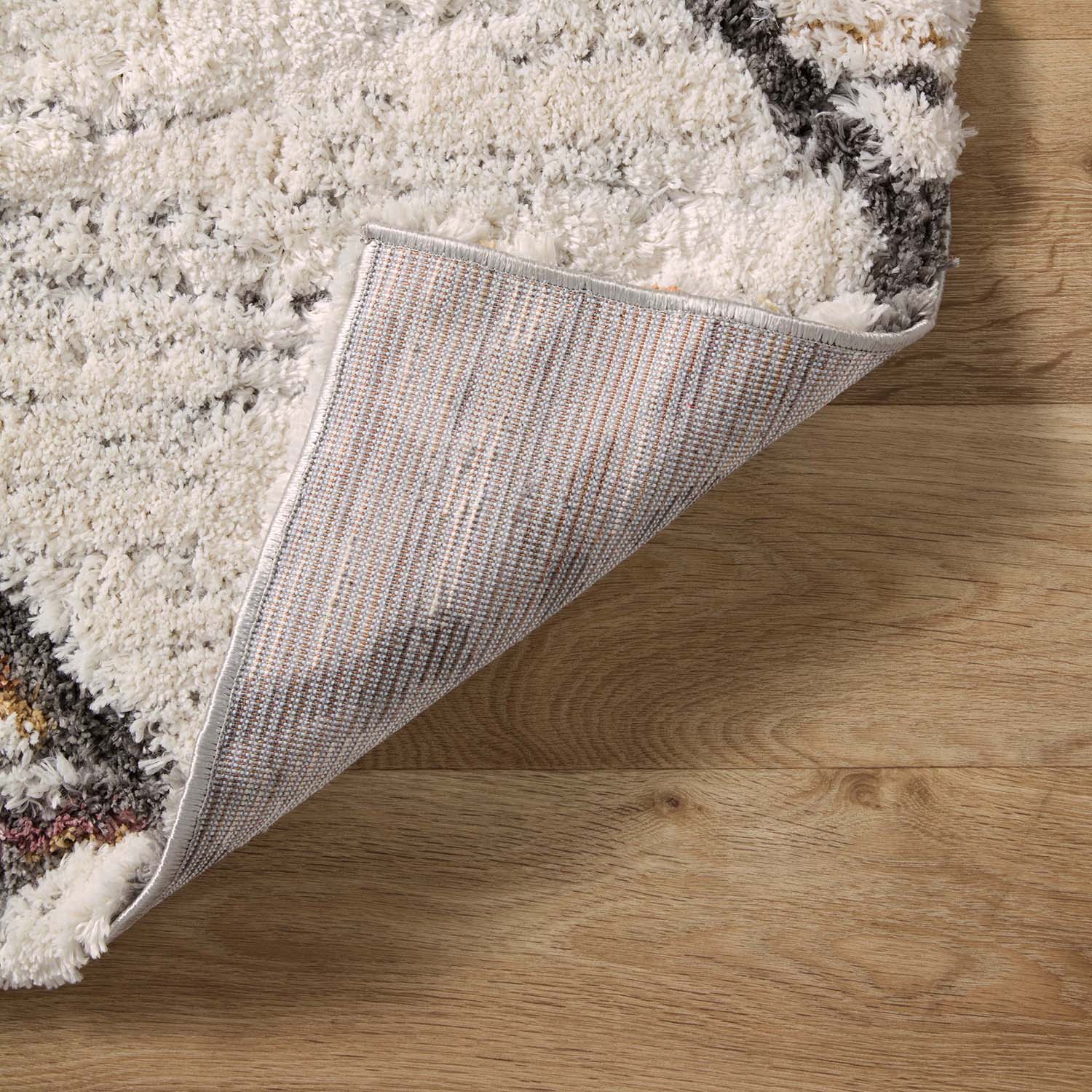 Loloi Levitt Shag Ivory/Fiesta Power Loomed Rug