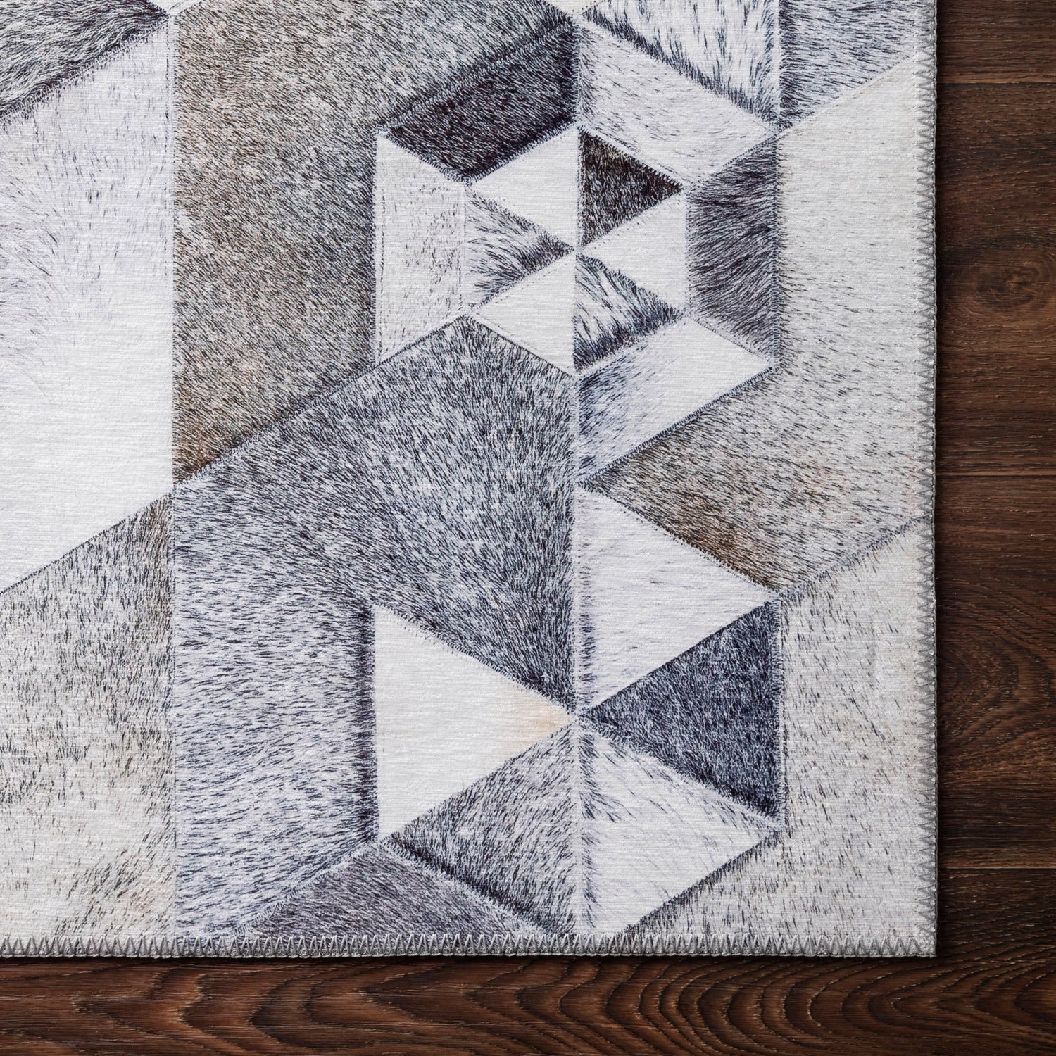 Loloi Maddox Gray/Ivory Power Loomed Rug