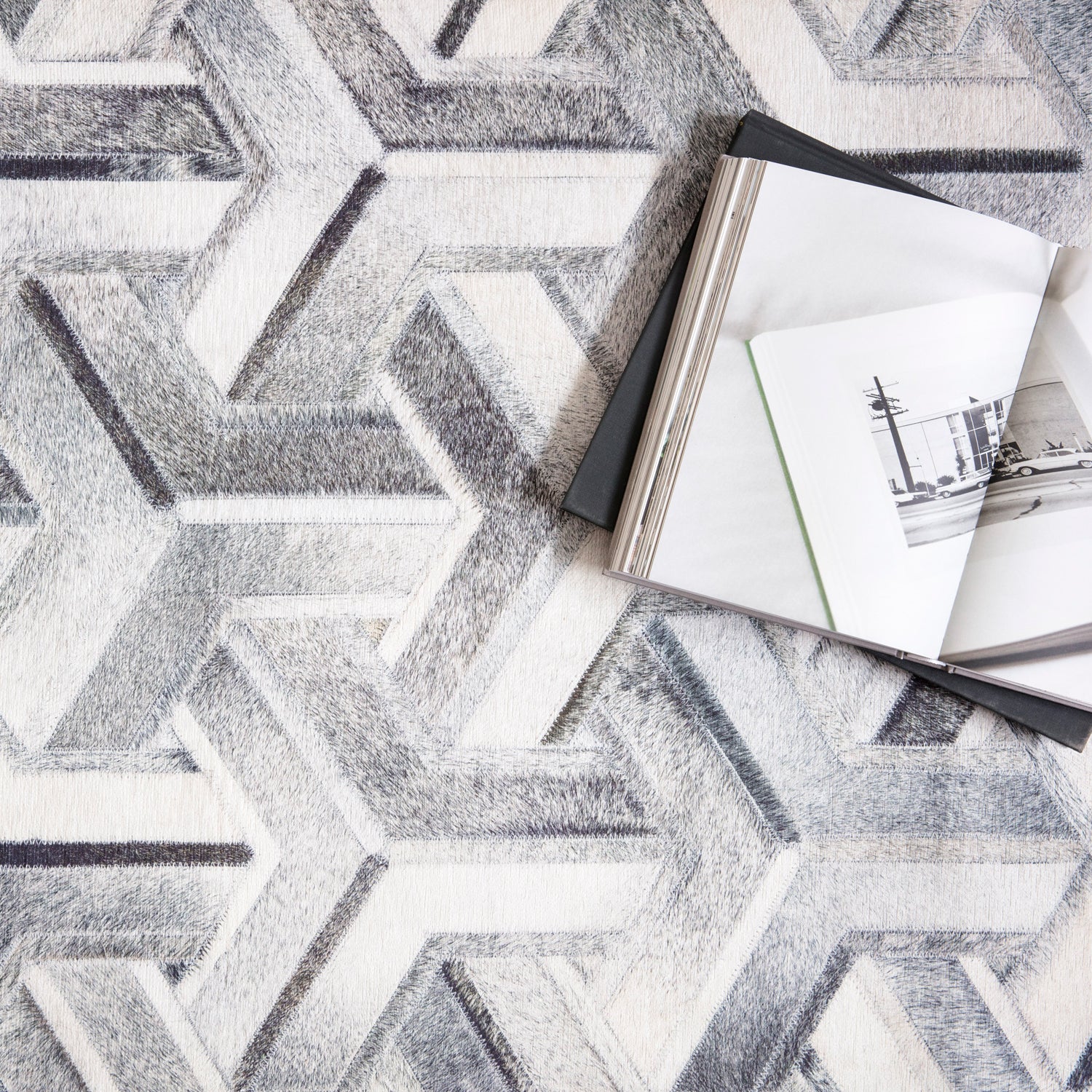 Loloi Maddox Silver/Ivory Power Loomed Rug