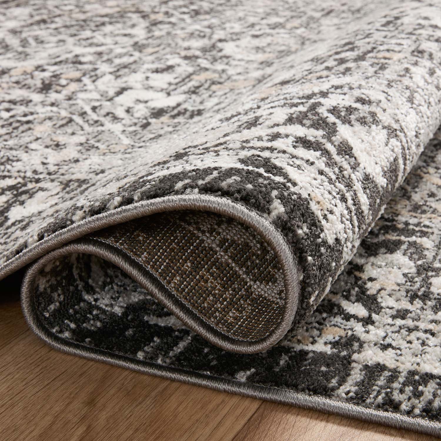 Loloi Odette Charcoal/Silver Power Loomed Rug