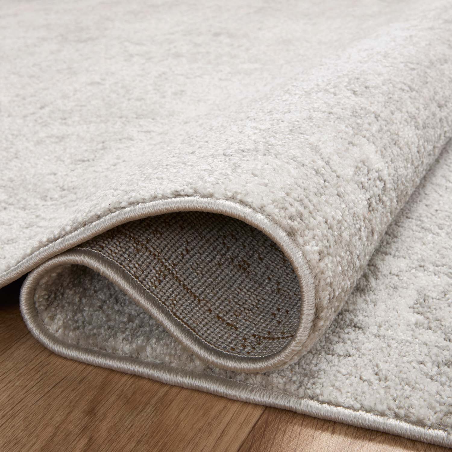 Loloi Odette Silver/Ivory Power Loomed Rug