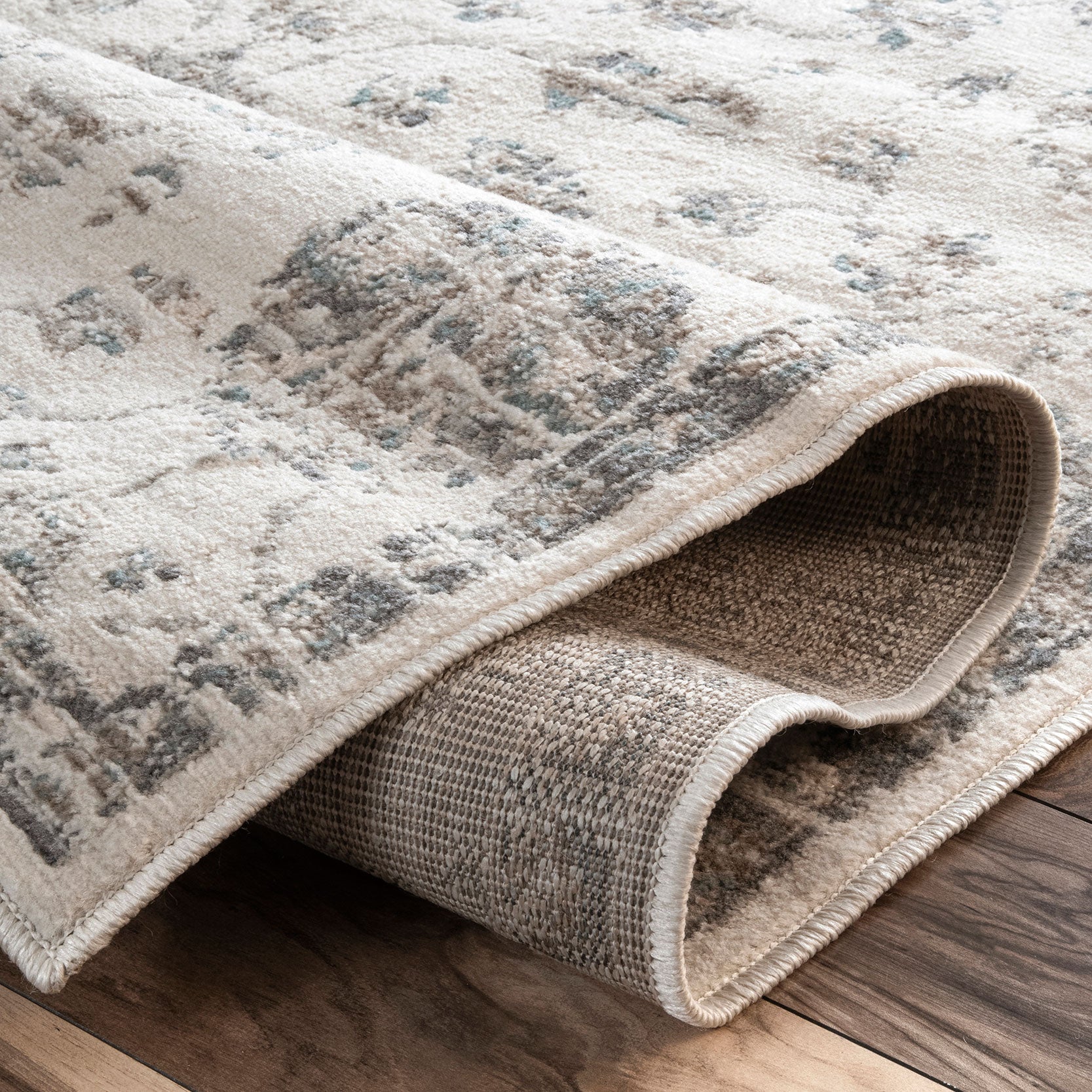 Clara Machine Made Rug