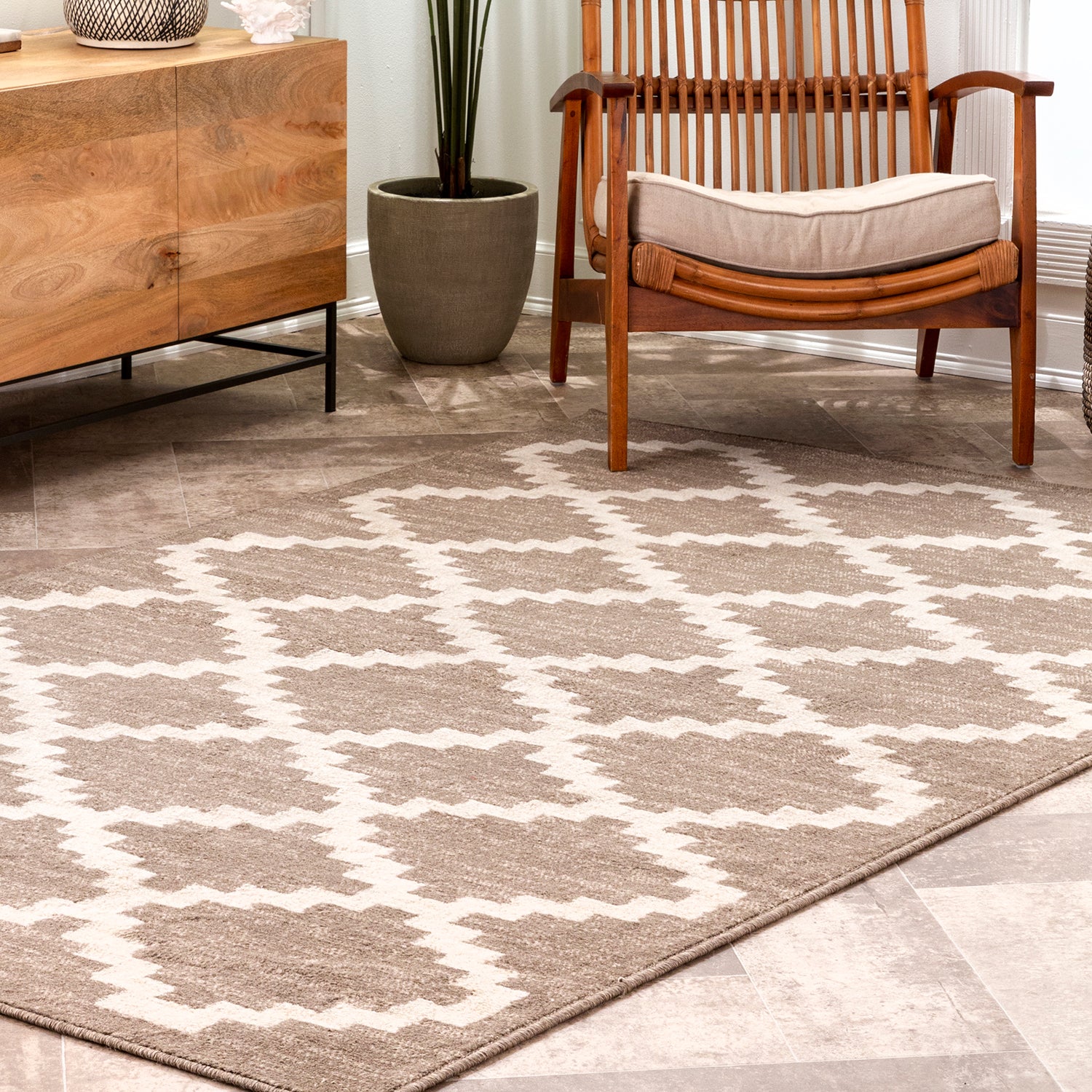 Eason Machine Made Rug