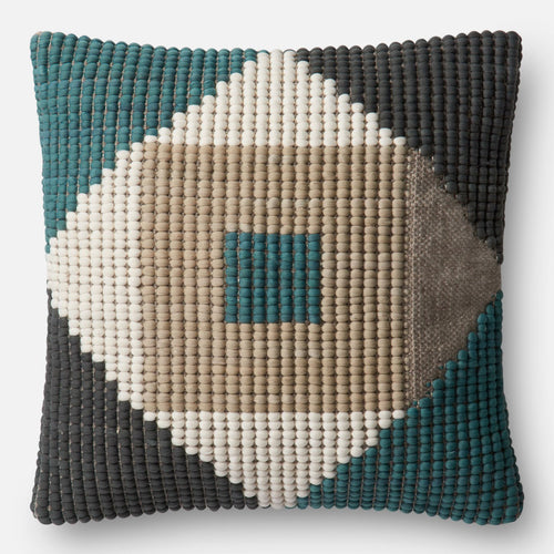 Loloi Hooked Square Indoor/Outdoor Pillow Set of 2
