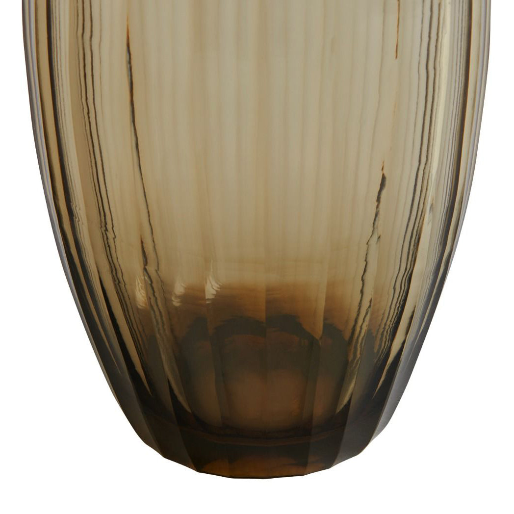 Villa and House Pietro Vase