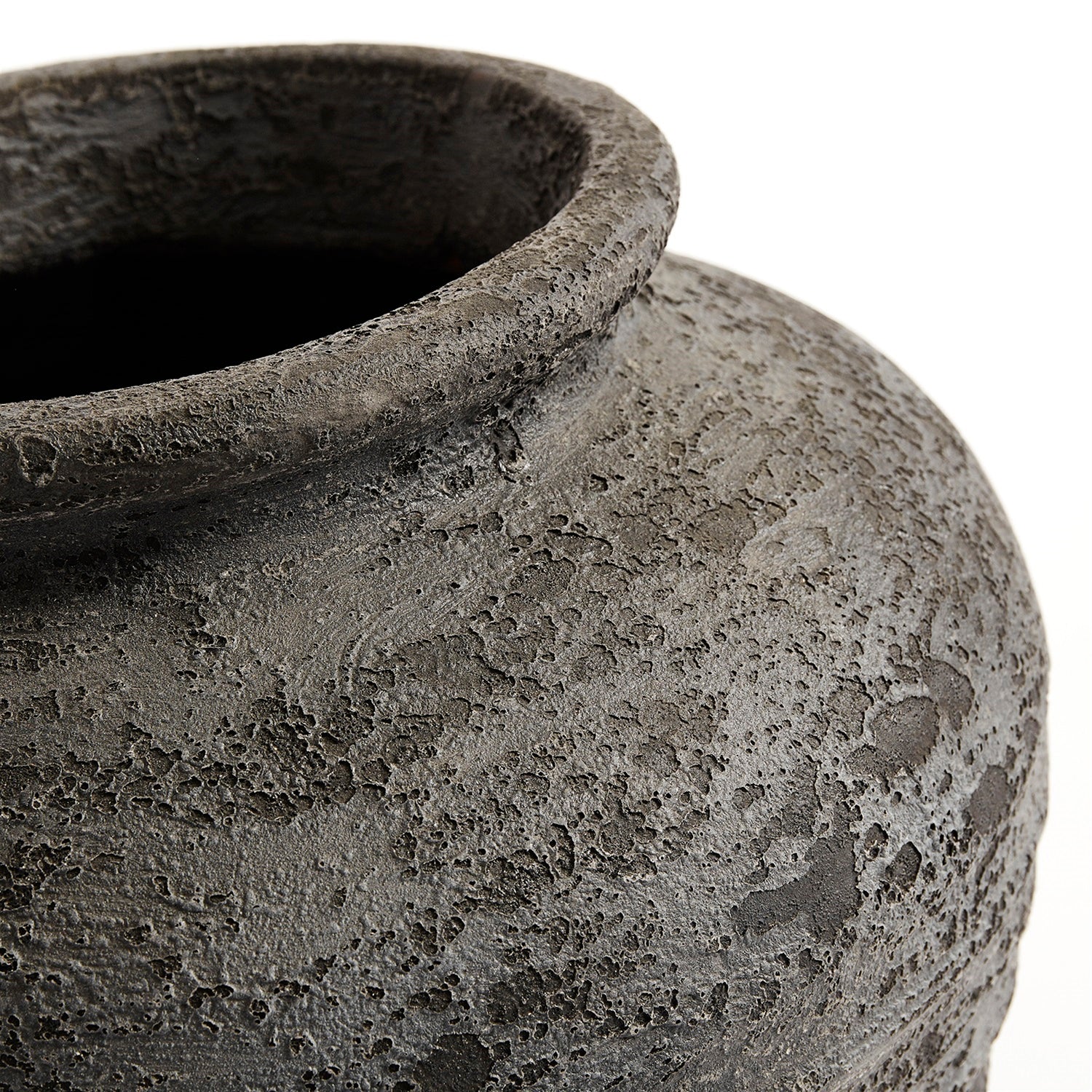 Cholia Terracotta Short Vase