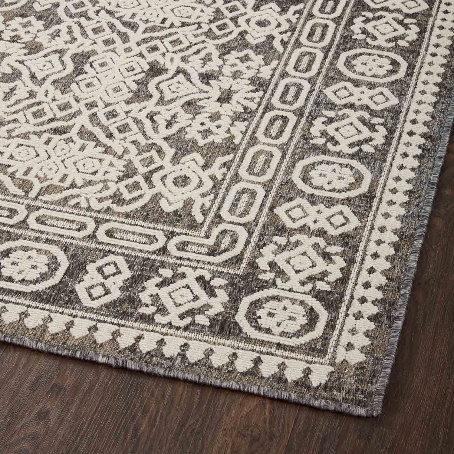Loloi Rainier Pebble/Ivory Indoor/Outdoor Rug