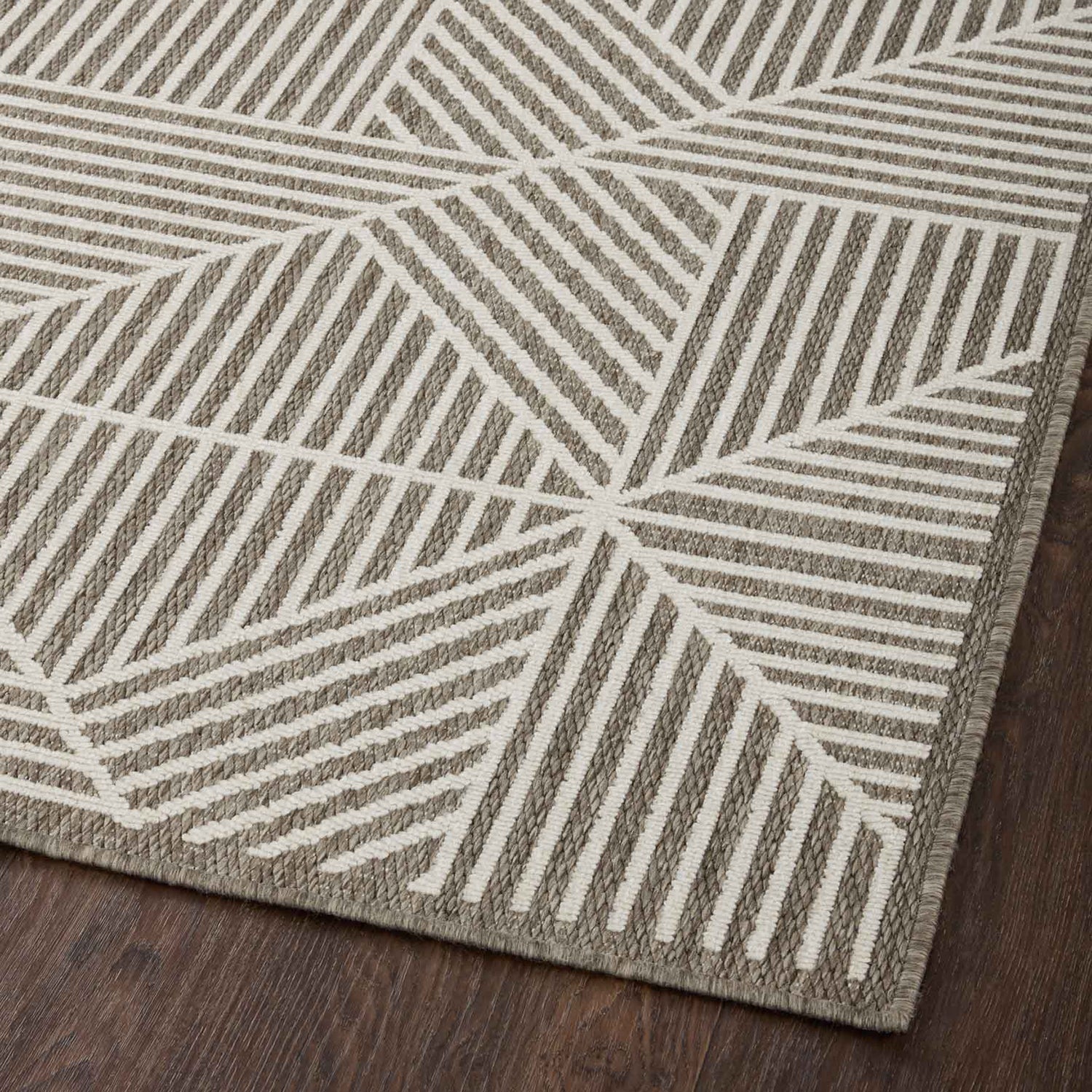 Loloi Rainier Perdue Indoor/Outdoor Rug