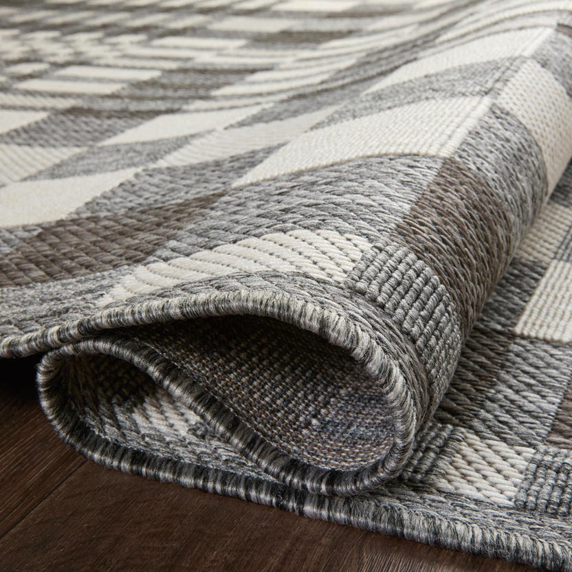 Loloi Rainier Iyanna Indoor/Outdoor Rug