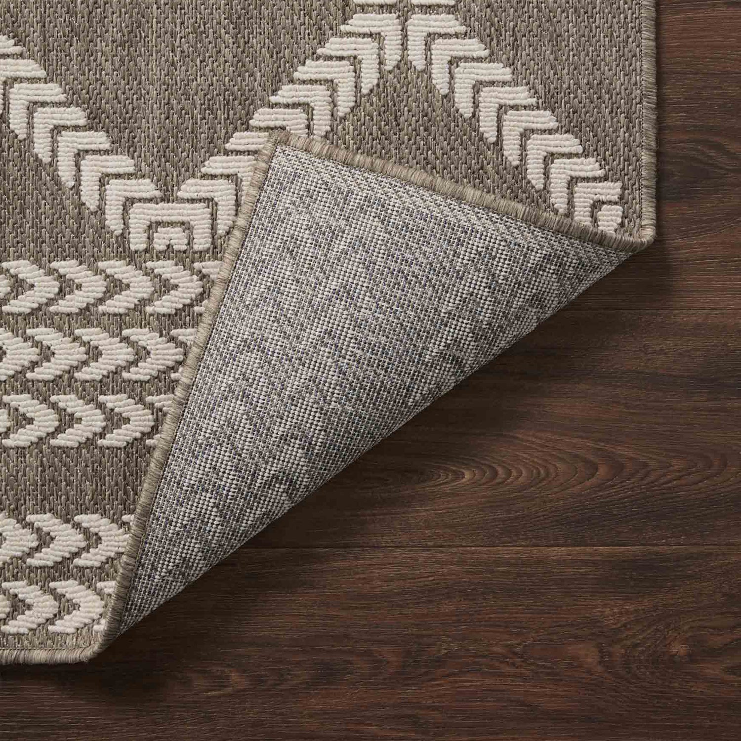 Loloi Rainier Perla Indoor/Outdoor Rug