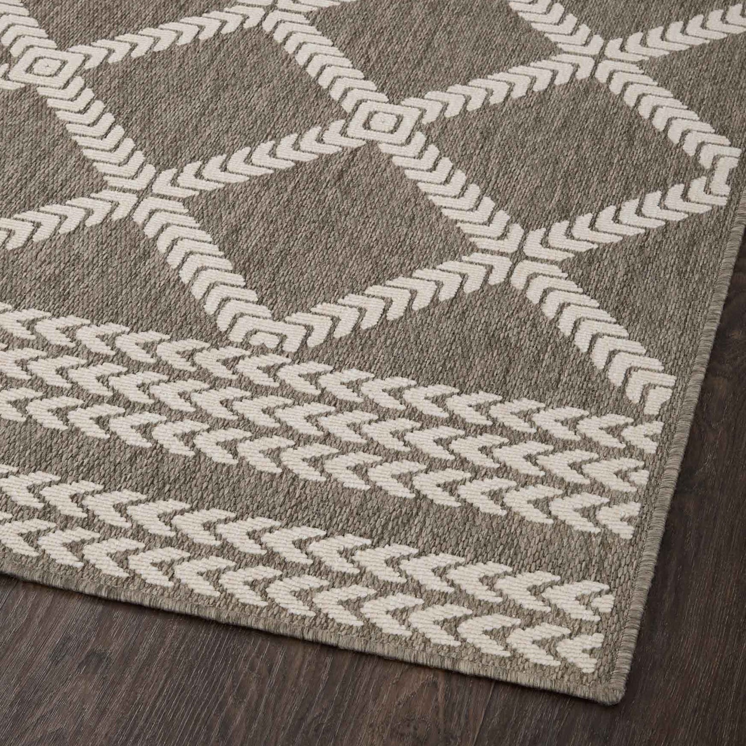 Loloi Rainier Perla Indoor/Outdoor Rug