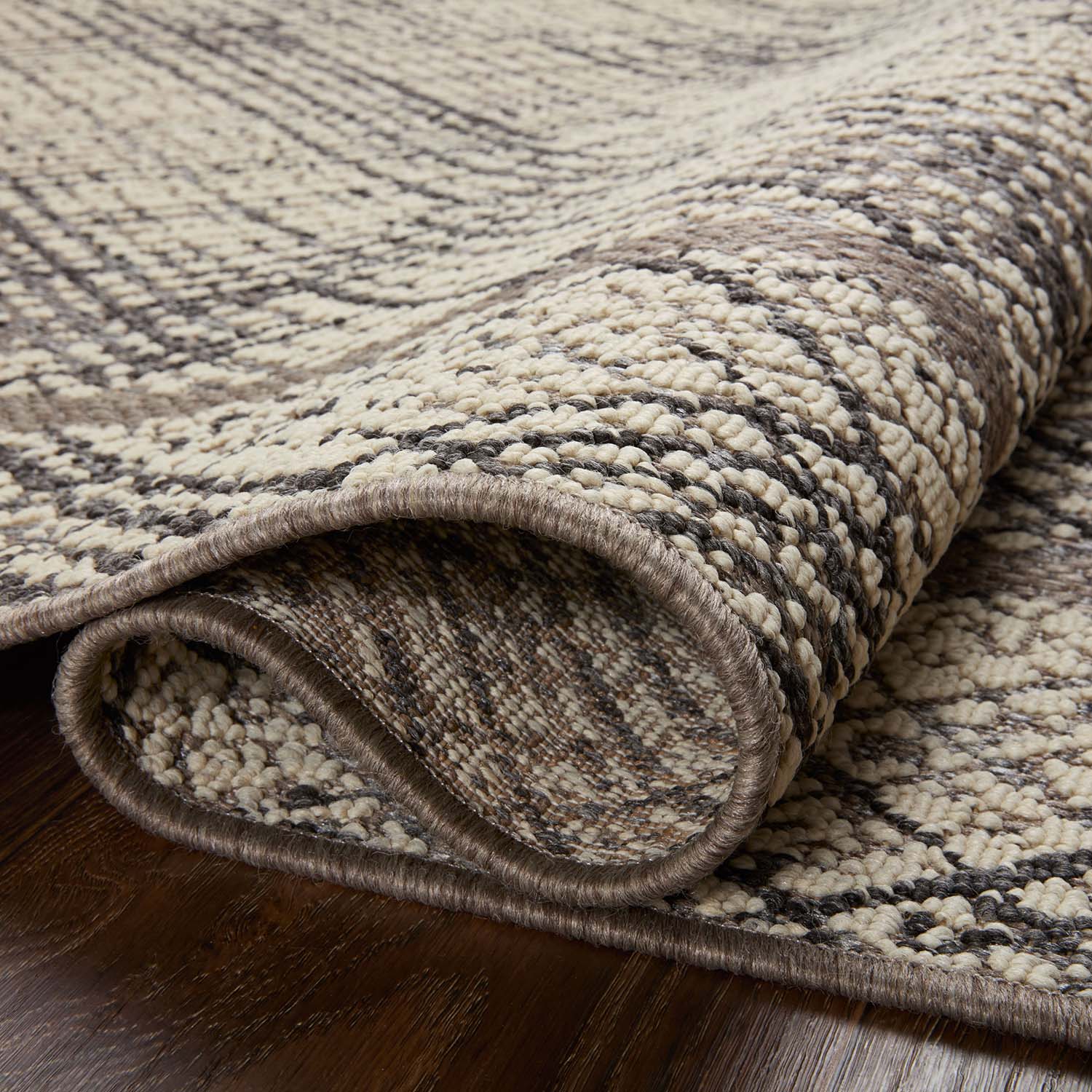 Loloi Rainier Ivory/Charcoal Indoor/Outdoor Rug