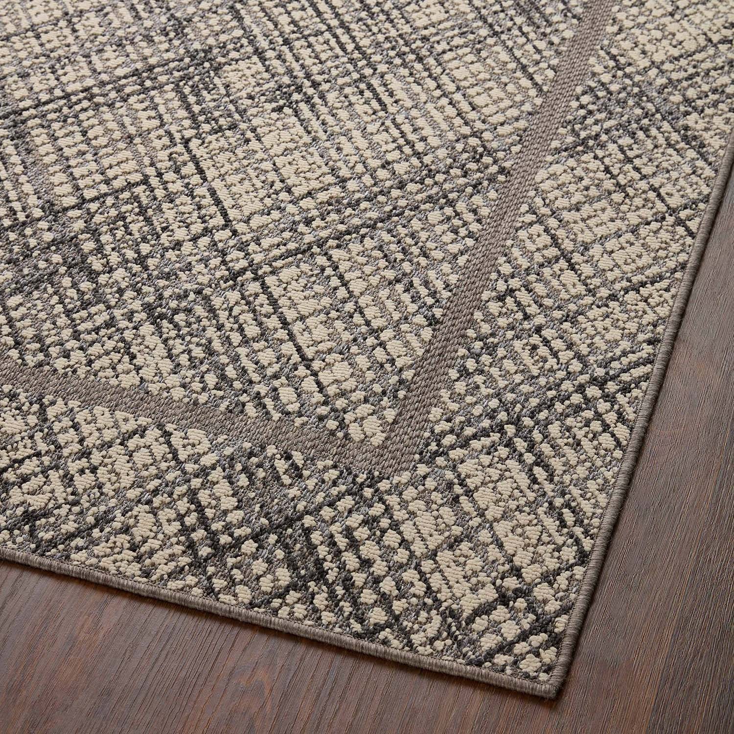 Loloi Rainier Ivory/Charcoal Indoor/Outdoor Rug