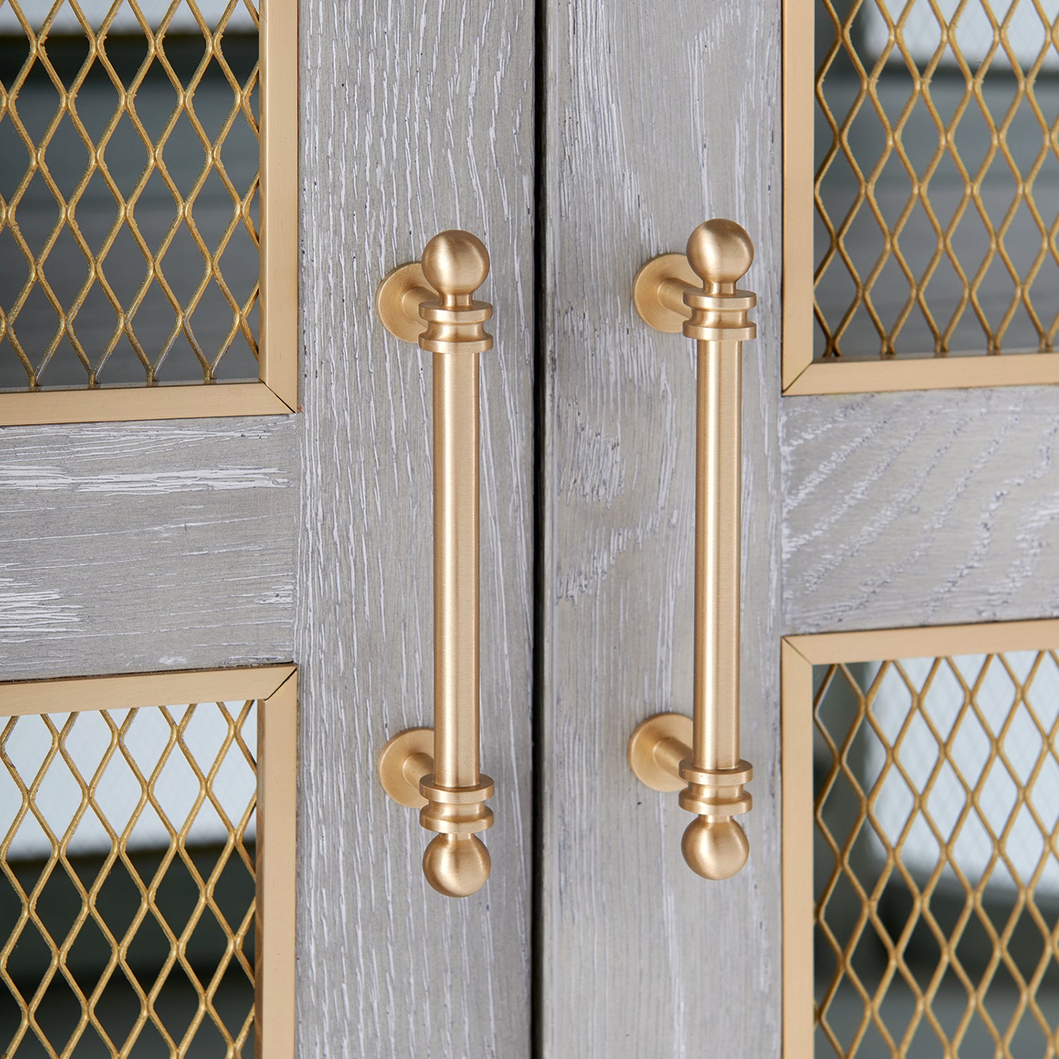 Villa and House Rene Cabinet