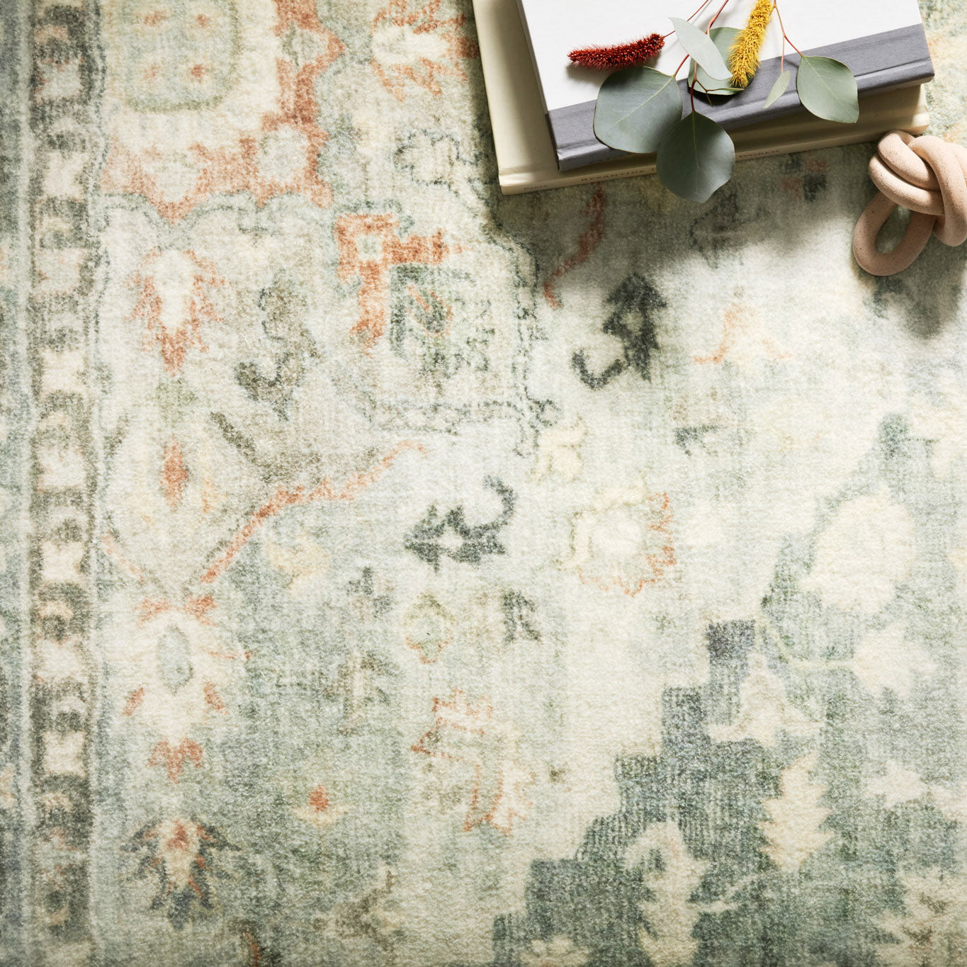 Loloi Rosette Teal/Ivory Power Loomed Rug