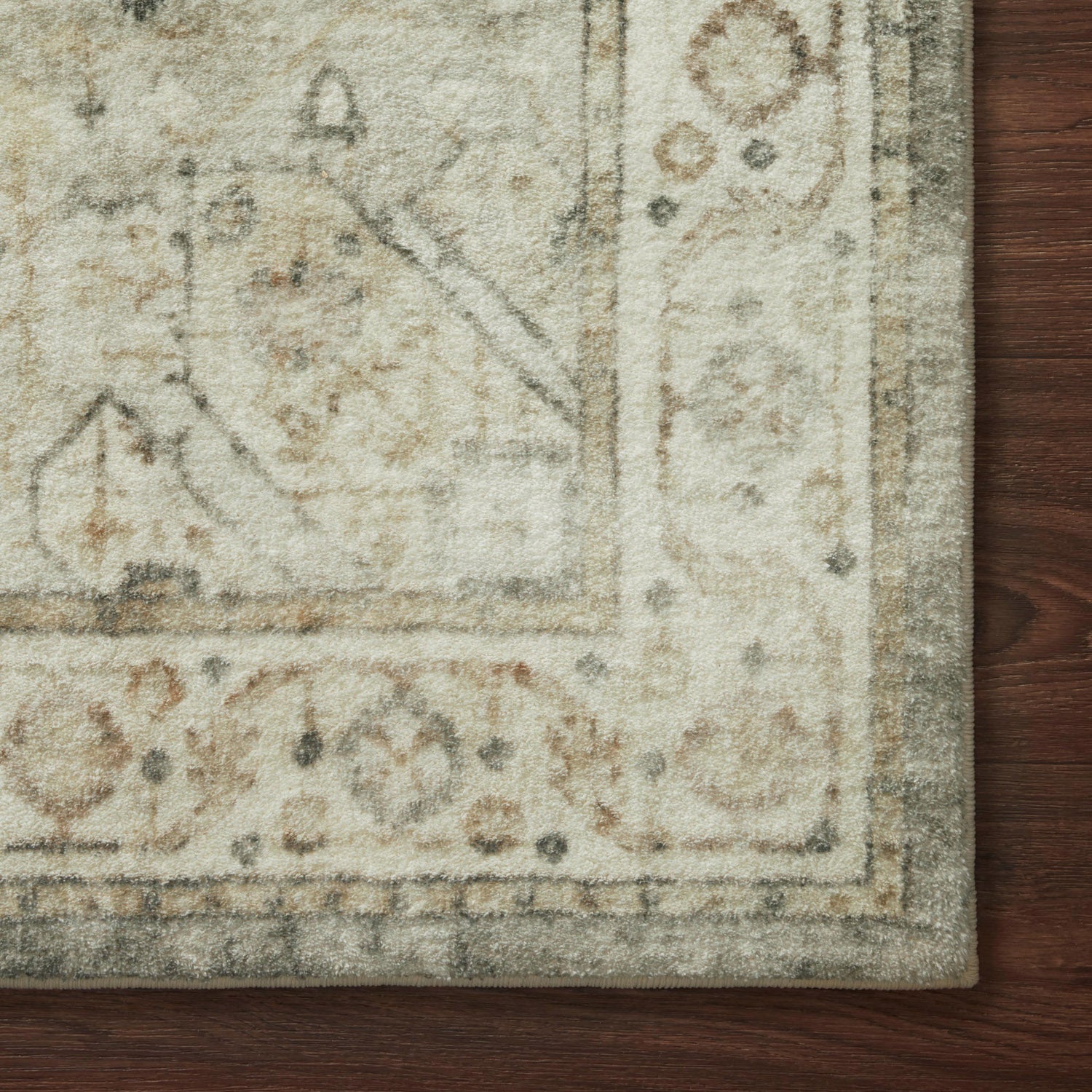 Loloi Rosette Classic Power Loomed Rug