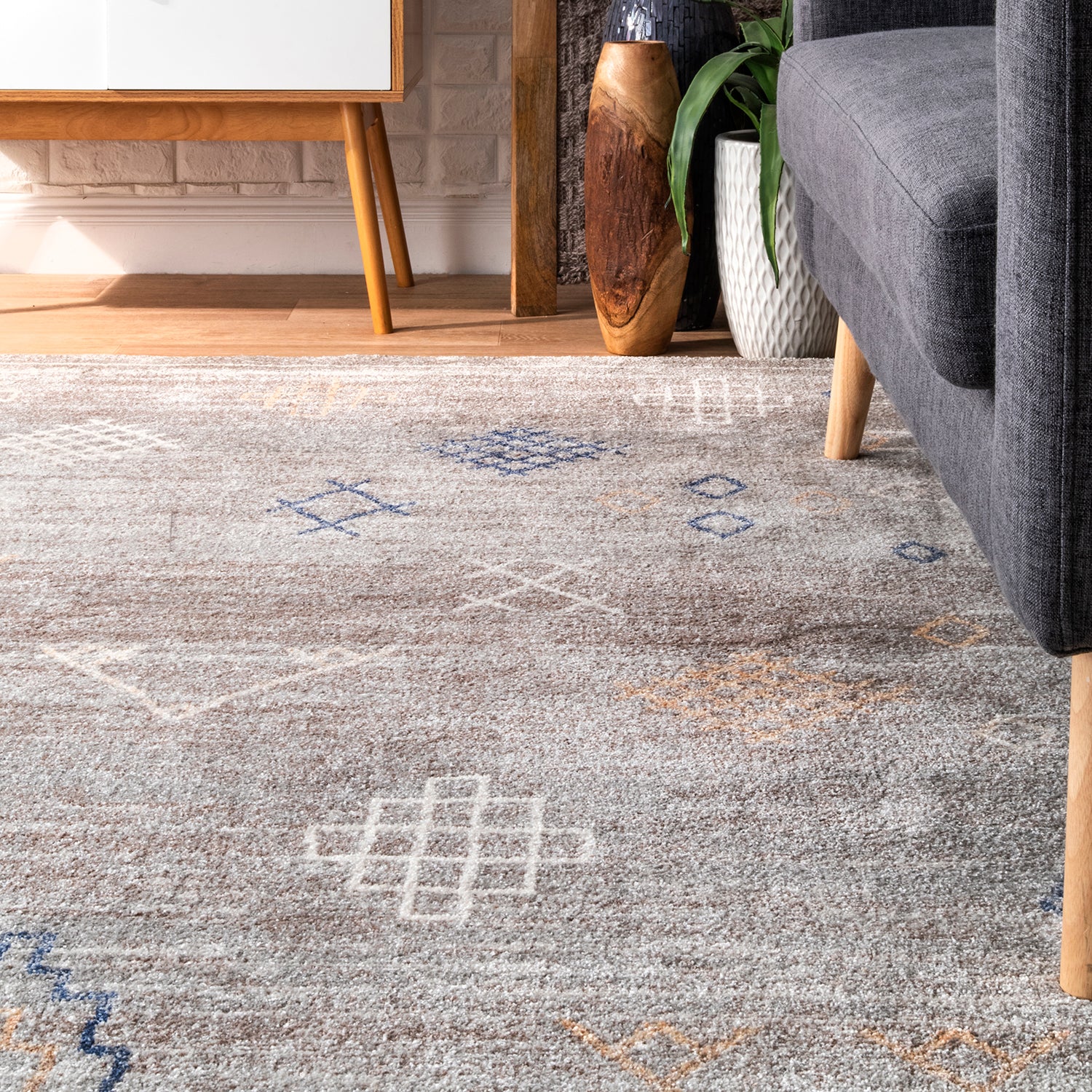 Renton Machine Made Rug