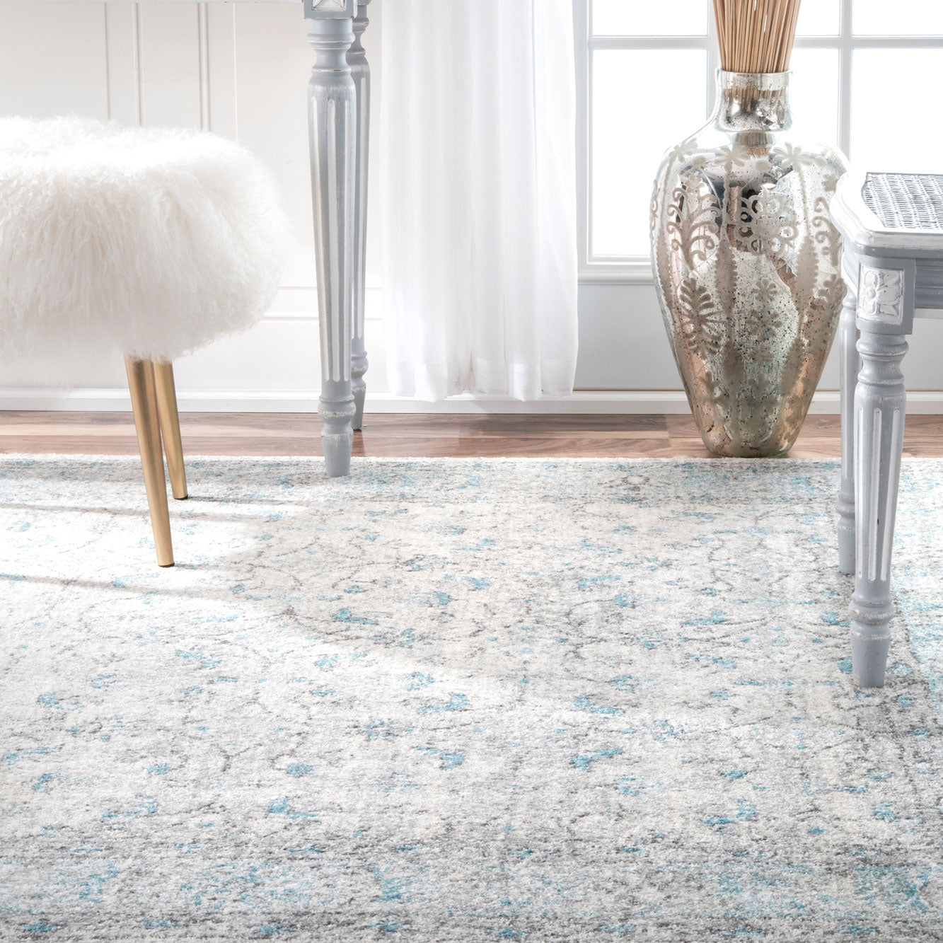 Lowery Machine Made Rug – Paynes Gray