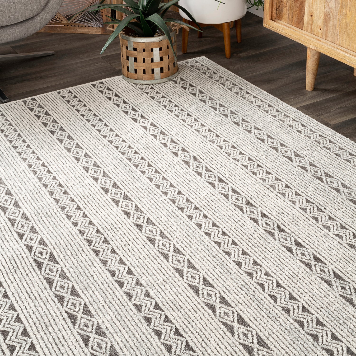 Lavano Machine Made Rug